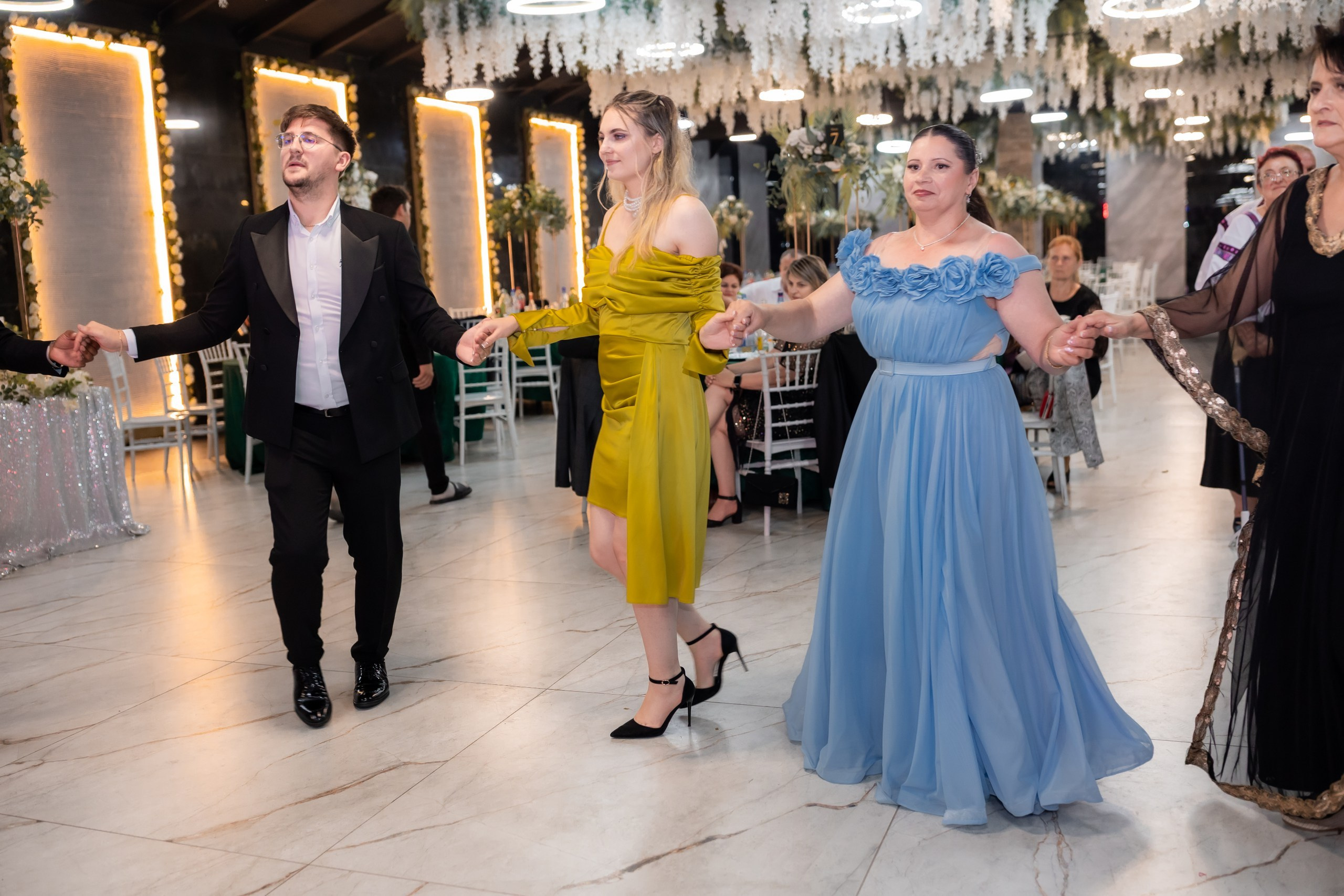 * fotograf stare civilă Siret* fotograf Bucovina* fotograf nuntă Suceava* fotograf Iași Botoșani* stare civilă tradițională* ie românească nuntă* AlinoFotoStudio* fotograf Andrei și Andreea- Alin Chirilă fotograf – stare civilă Siret, Suceava, Andrei și Andreea în ie tradițională, poveste spusă prin fotografiefotograf stare civilă Siret Suceava Alin Chirilă – miri îmbrăcați în costum tradițional bucovineanAlin Chirilă fotograf nuntă Siret Suceava – stare civilă autentică în Bucovina, emoții realefotograf Siret Suceava Alin Chirilă – Andrei și Andreea la starea civilă în ie tradiționalăstare civilă Siret fotograf Alin Chirilă – cadre naturale cu miri în costum popular din Bucovinafotograf nuntă Siret Suceava Alin Chirilă – povestitor prin fotografie, moment emoționant la starea civilăAlin Chirilă fotograf stare civilă Siret – iubire autentică surprinsă în stil documentarfotograf Bucovina Siret Alin Chirilă – stare civilă în ie tradițională, cadre pline de emoțieAlin Chirilă fotograf Suceava – Andrei și Andreea spun DA la starea civilă în Siretfotograf stare civilă Suceava Siret Alin Chirilă – poveste de iubire în stil tradițional românesc - Alin Chirilă fotograf profesionist, AlinoFotoStudio, fotograf evenimente Siret, Suceava County, Iași, Bacău County, Botoșani, Neamț County, fotograf nunți, botezuri, cununii civile, portrete și momente autentice surprinse elegant.- Alin Chirilă surprinde momente elegante de nuntă și evenimente speciale prin AlinoFotoStudio, fotograf disponibil în Siret, Suceava County, Iași, Bacău County, Botoșani și Neamț County, specializat în nunți, botezuri și cununii civile. - Alin Chirilă fotograf profesionist, AlinoFotoStudio, fotograf nuntă și evenimente în Siret, Suceava, Iași, Bacău, Botoșani și Piatra Neamț, fotograf nunți, botezuri, cununie civilă, ședințe foto, trash the dress, logodnă, familie, portrete și fotografii autentice. - AlinoFotoStudio by Alin Chirilă, fotograf evenimente premium în Suceava County, Iași County, Bacău County, Botoșani County și Neamț County, fotograf de familie, fotograf ceremonii religioase, petreceri și momente emoționante. - Alin Chirilă fotograf, povestitor prin fotografie, servicii foto profesionale pentru mireasă, mire, pregătiri nuntă, biserică, restaurant, valsul mirilor, tradiții românești și amintiri de neuitat în Moldova.