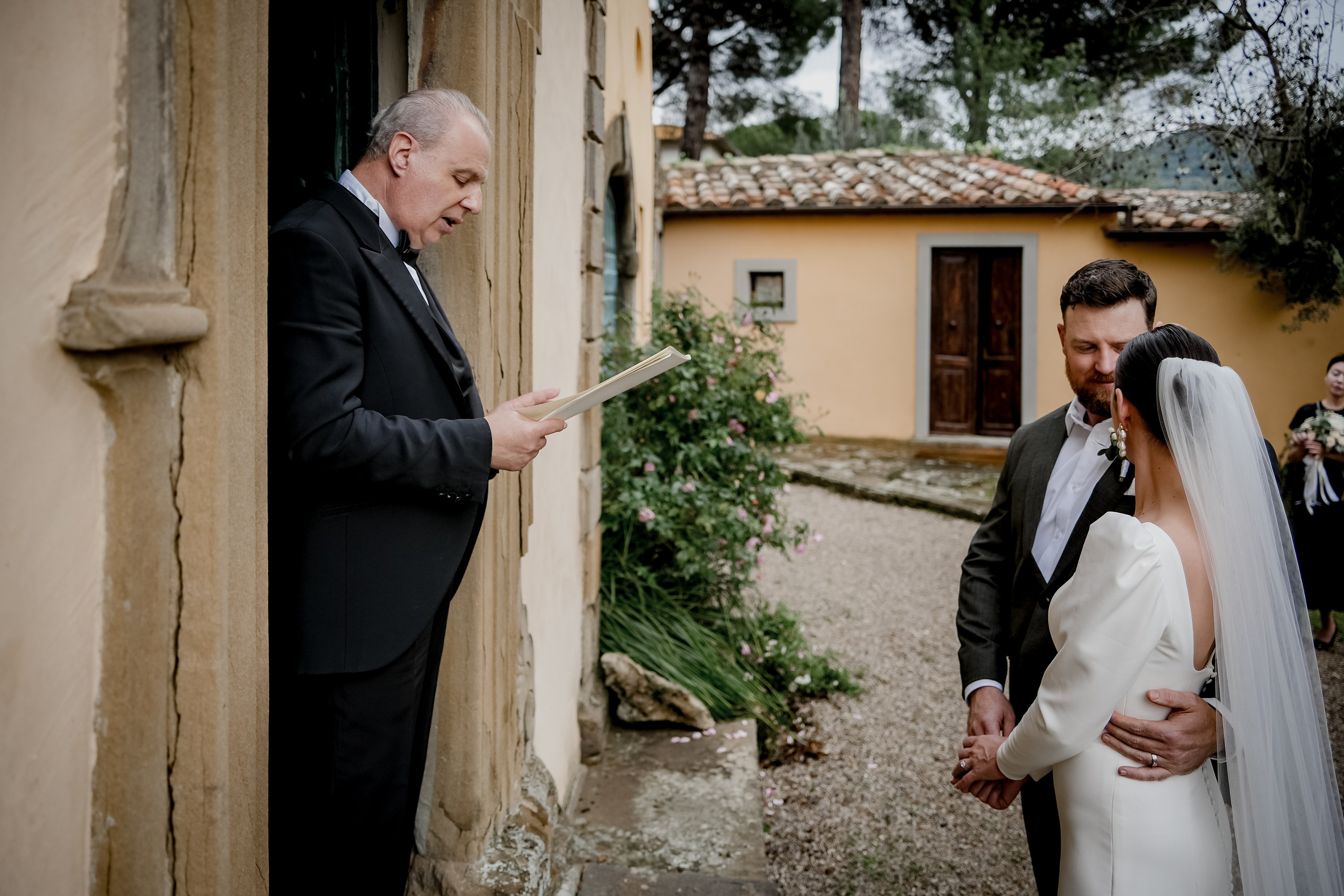 Elopment in Cortona. Villa Falconiere. Wedding Photographer in Italy