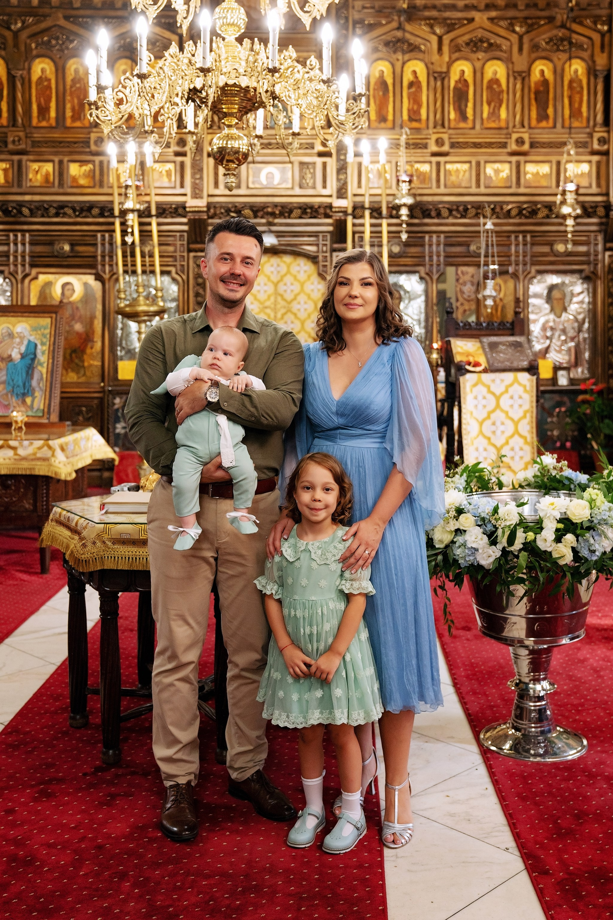 Marc Alexandru. Fotograf evenimente. Fotograf nunta. Fotograf Botez. Mihaela Savu