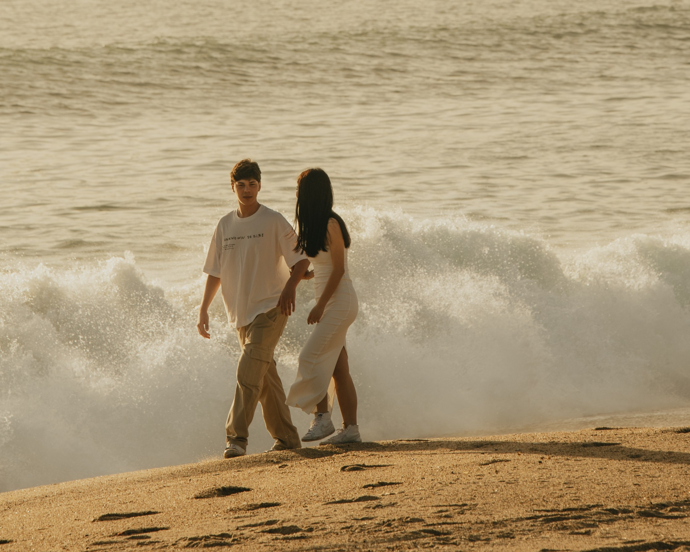 HELENA and PEDRO. Espinho. Anastasiia Antoniuk portrait, family and couple photographer, Portugal