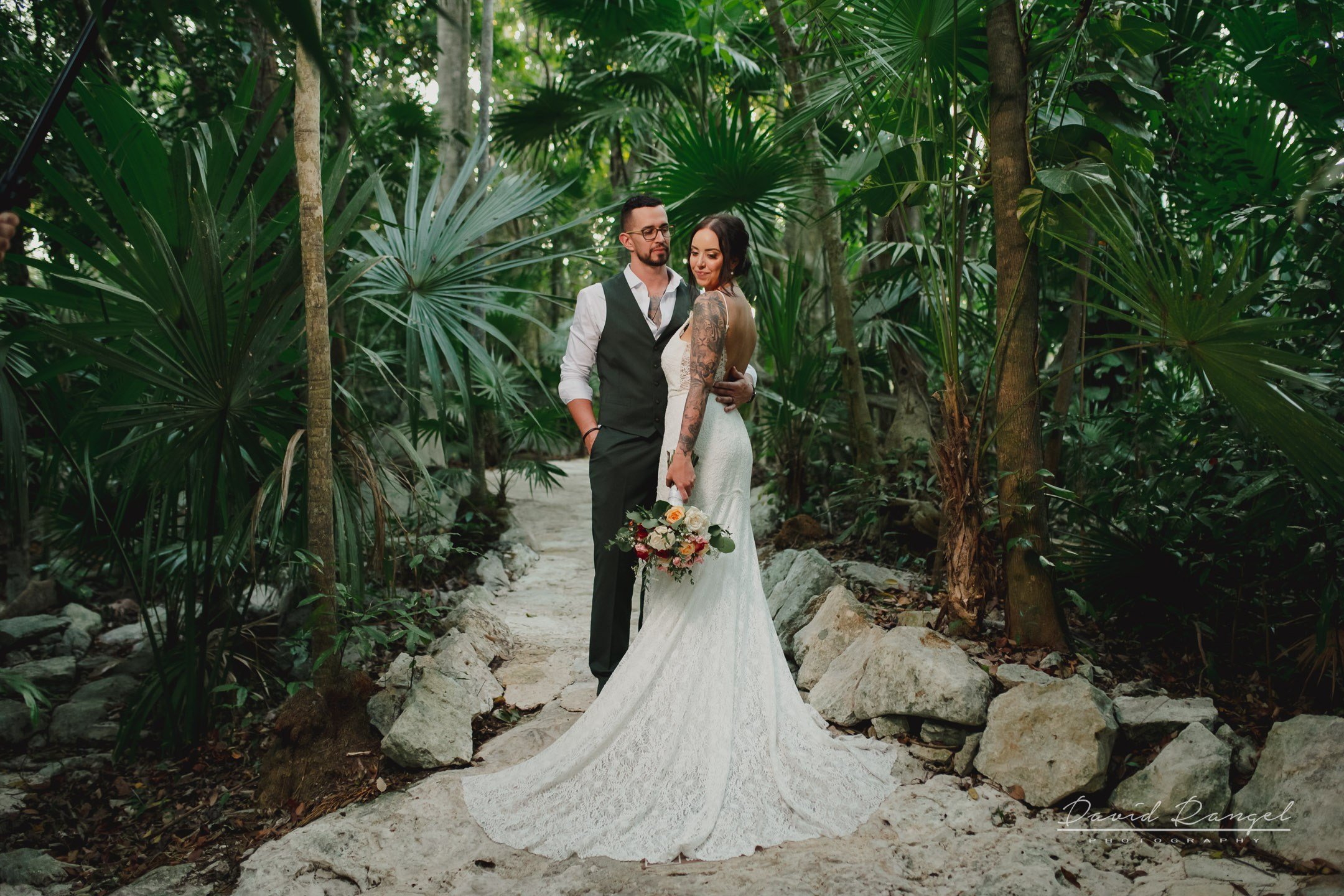 Classic Weddings. Destination wedding photographer based in Cancun and Riviera Maya with service worldwide