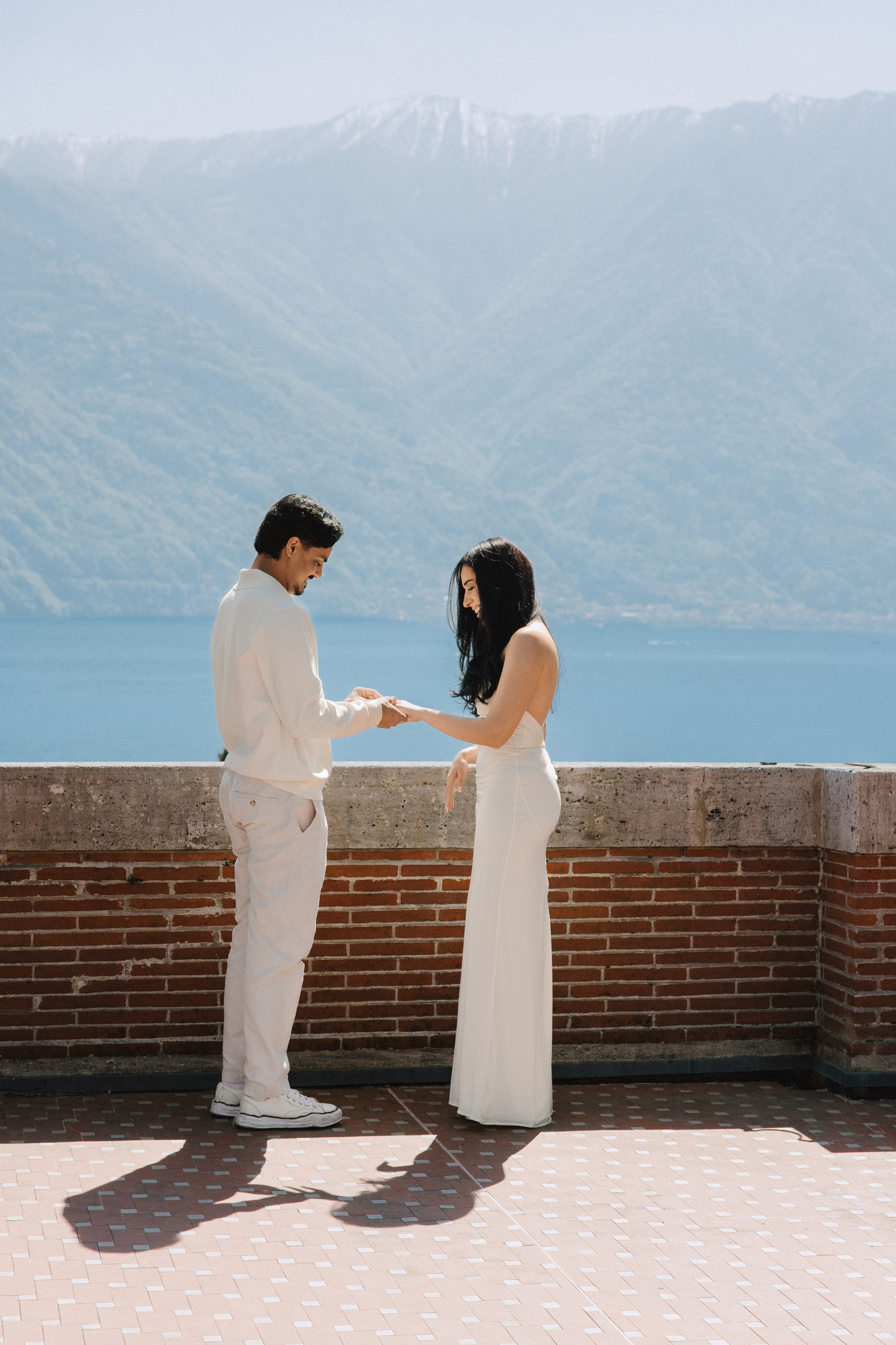 Vish & Kajal. Wedding photographer in Italy