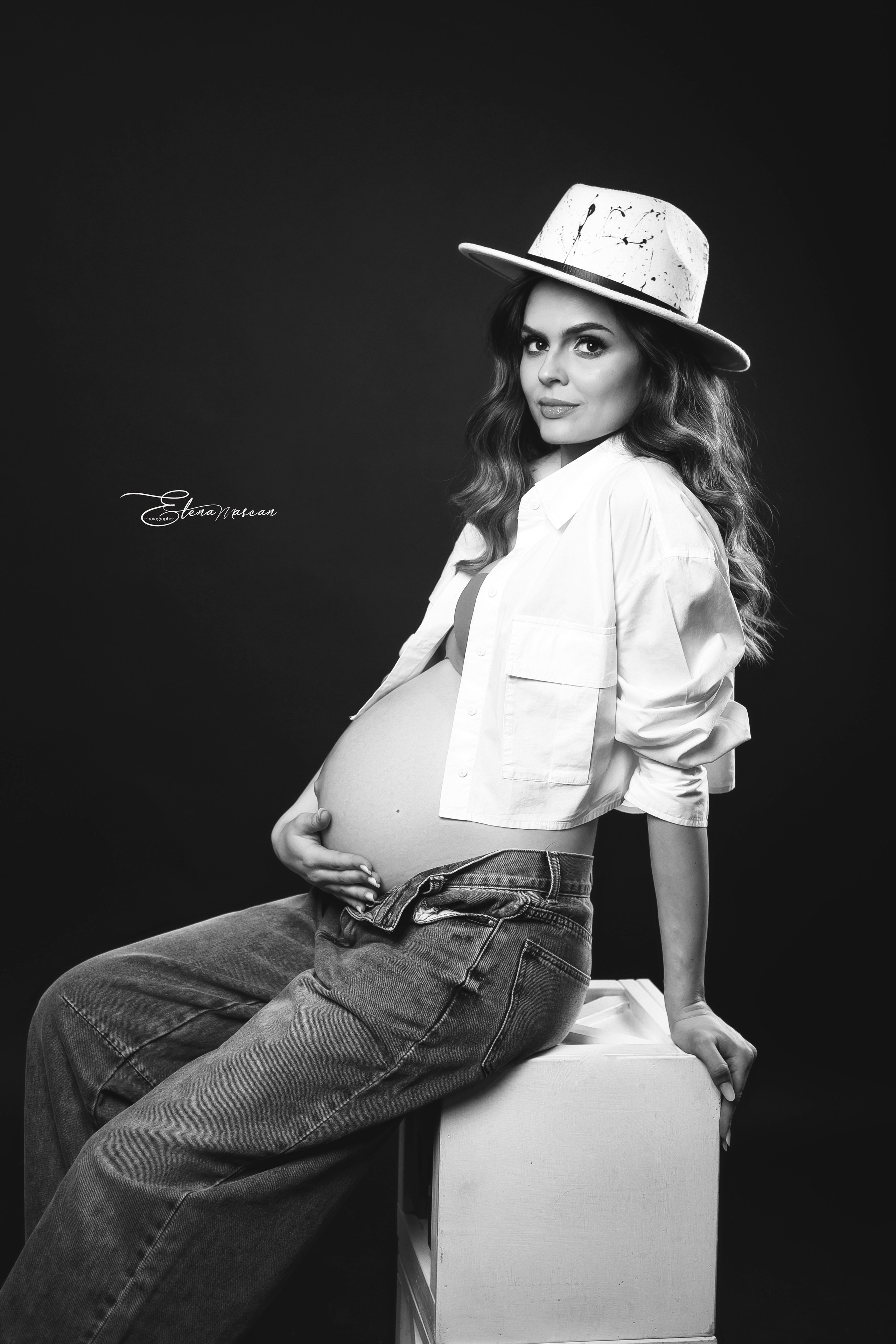 Şedinţe foto Maternitate Constanta - Frumuseţea începutului. Elena Mascan – Fotograf newborn, maternitate, portret, smash the cake & branding personal | La Femme Studio Photograpy|Constanţa