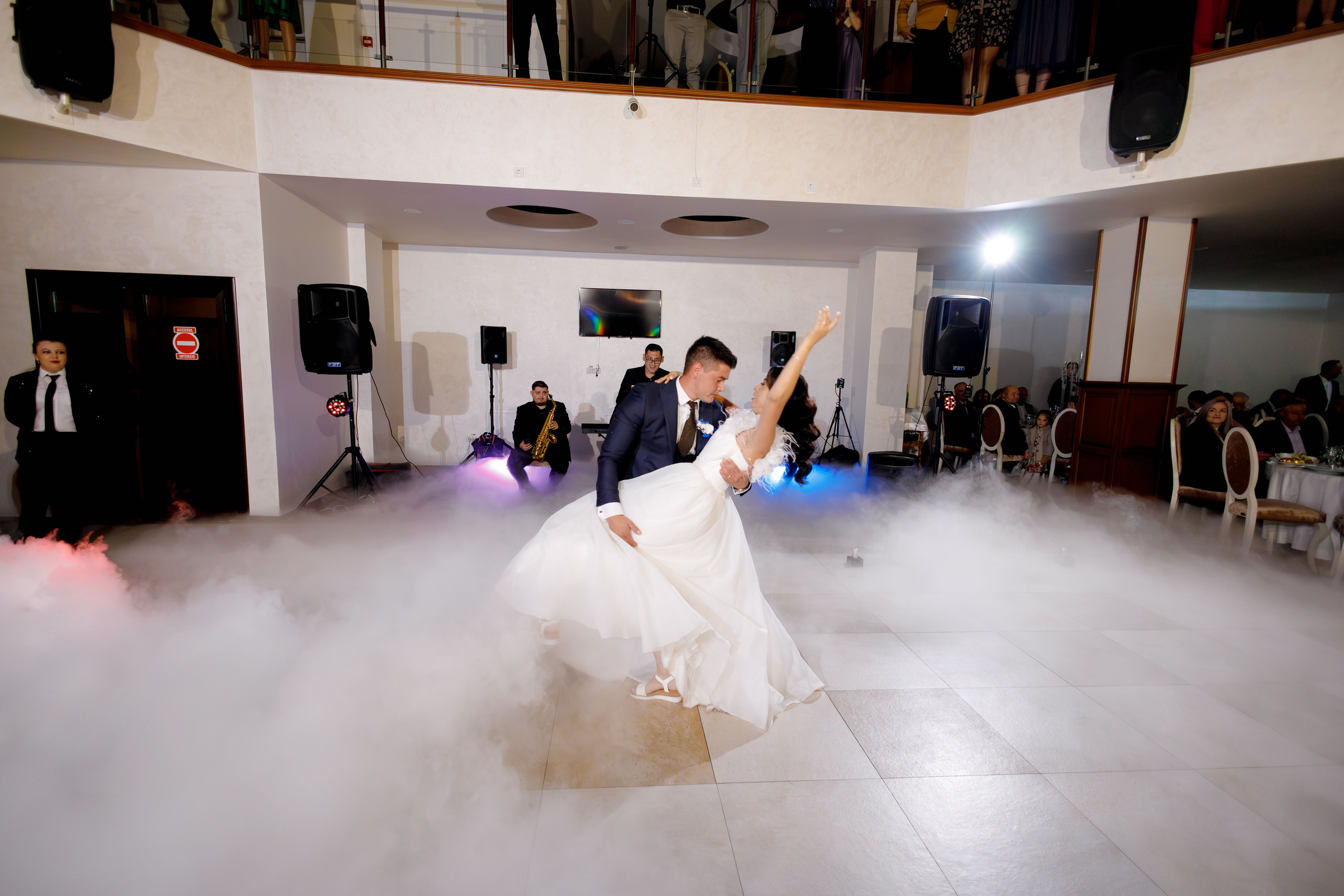 Loredana & Emilian – Ziua Nunții | Videografie - fotografie Botez Suceava, Iași, Botoșani. Servicii foto-video profesionale, pentru momente de neuitat