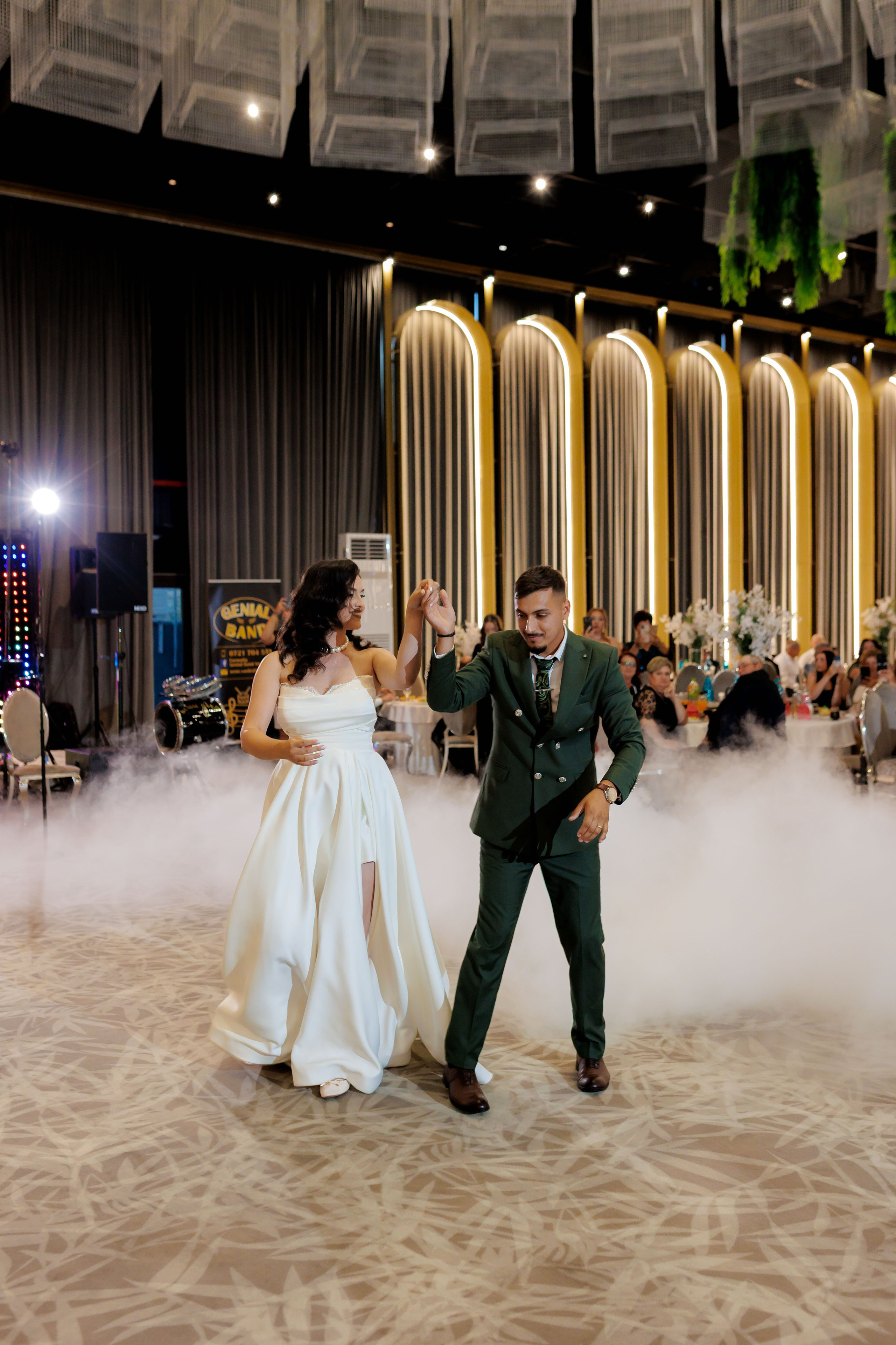 Nunta Nicoleta & Răzvan | Fotografie & Videografie Profesională. Servicii foto-video profesionale, pentru momente de neuitat