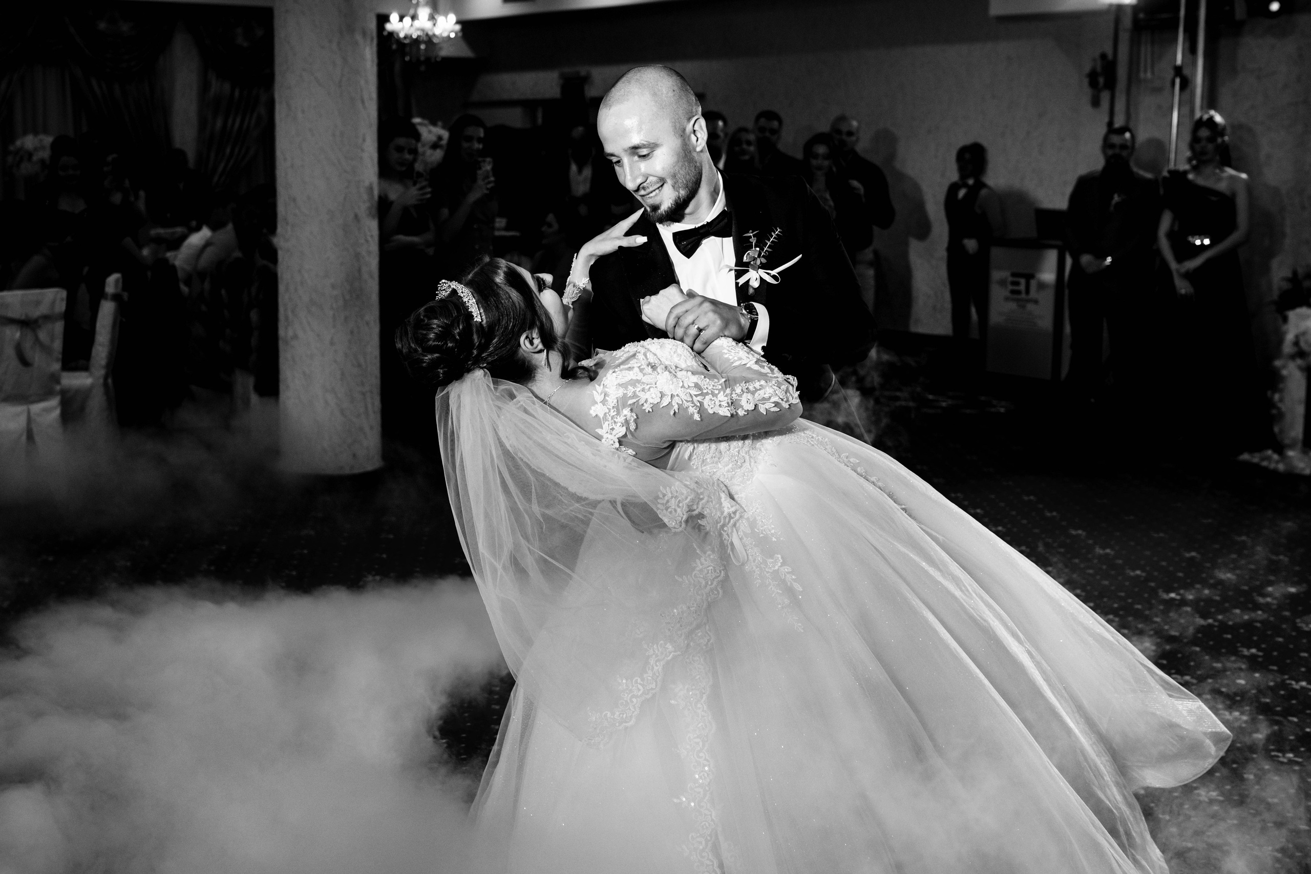 Ionela & Alex. Acasă