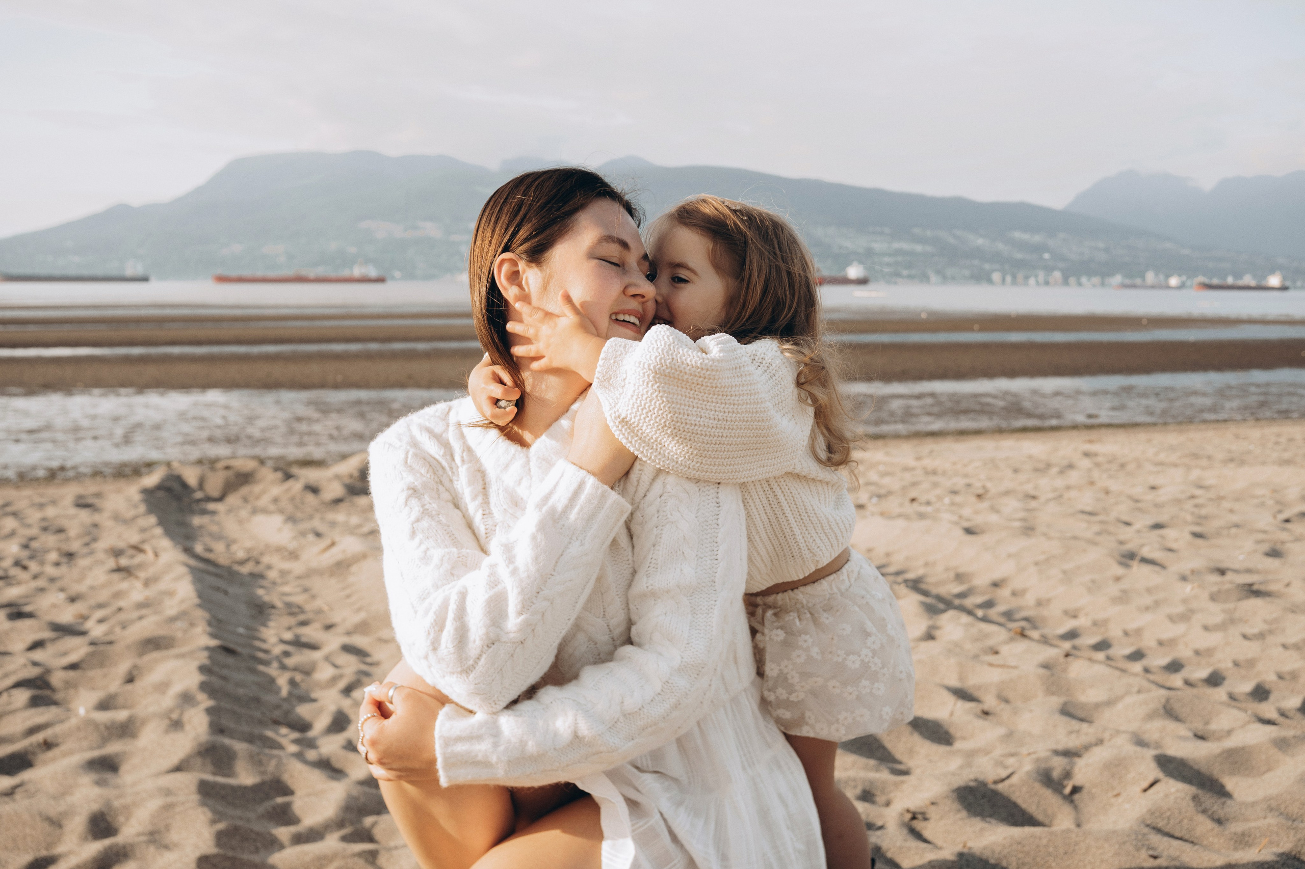 Mia & Anna. Vancouver Photographer | Catherine Vashchenko