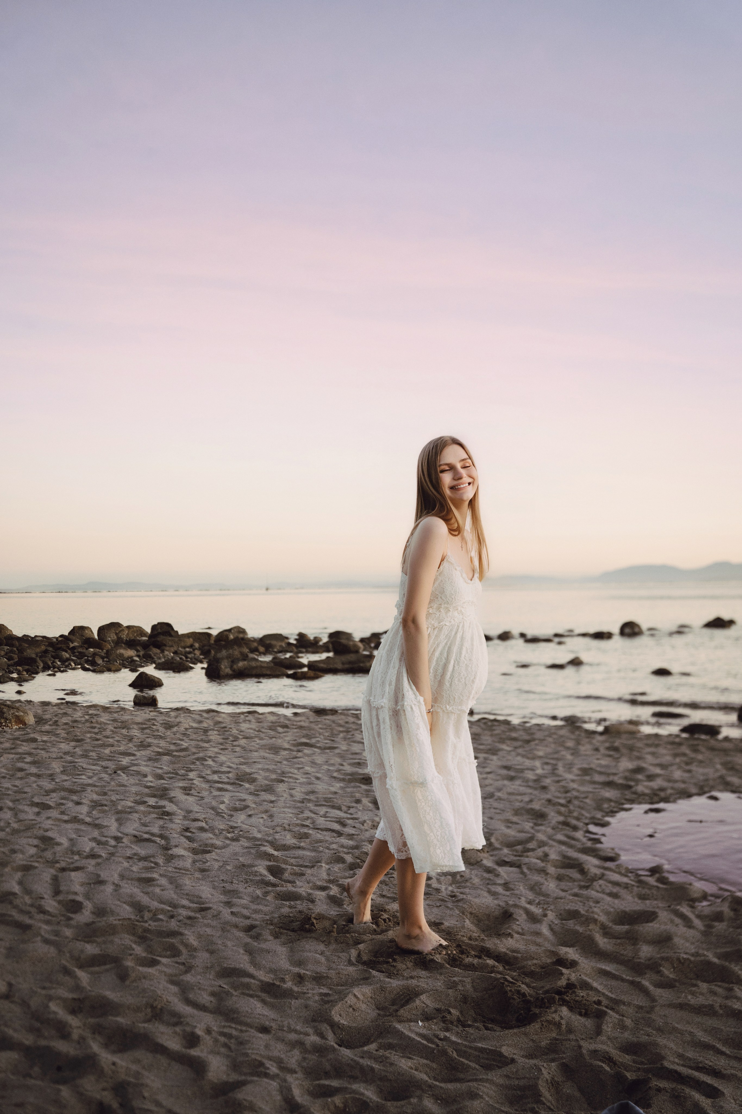 Pregnancy & Motherhood. Vancouver Photographer | Catherine Vashchenko