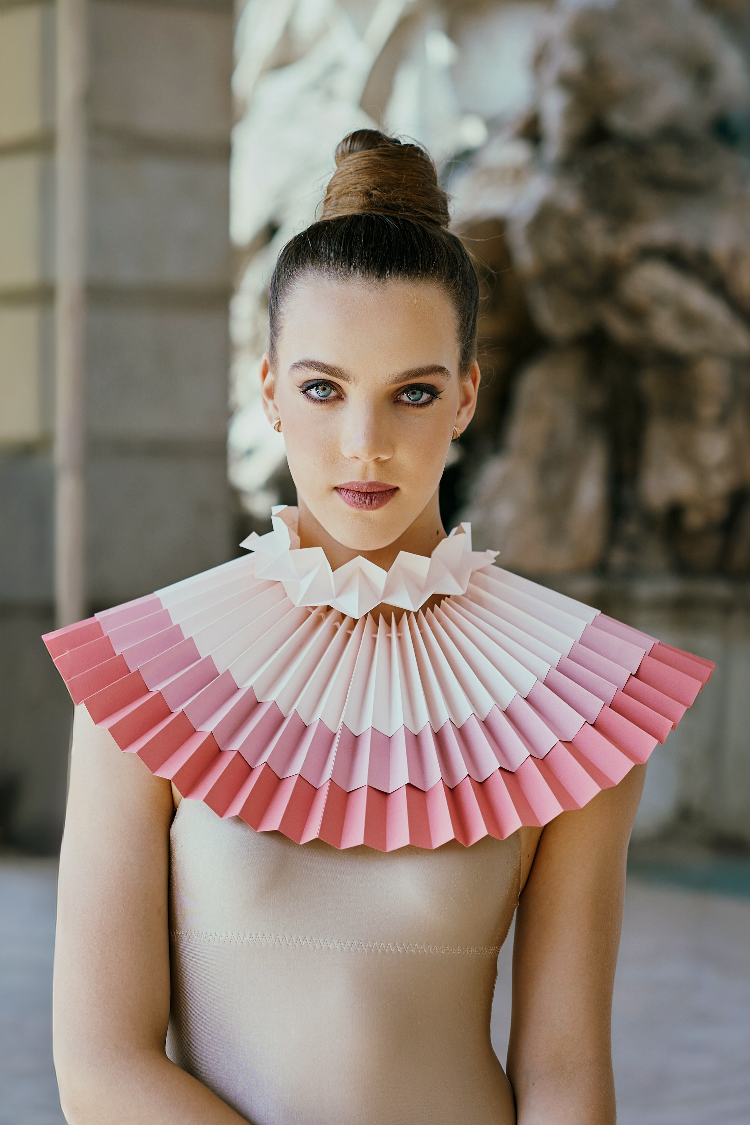 Барселона. Бумажное платье. Фотограф в Барселоне Жанна Захарченко