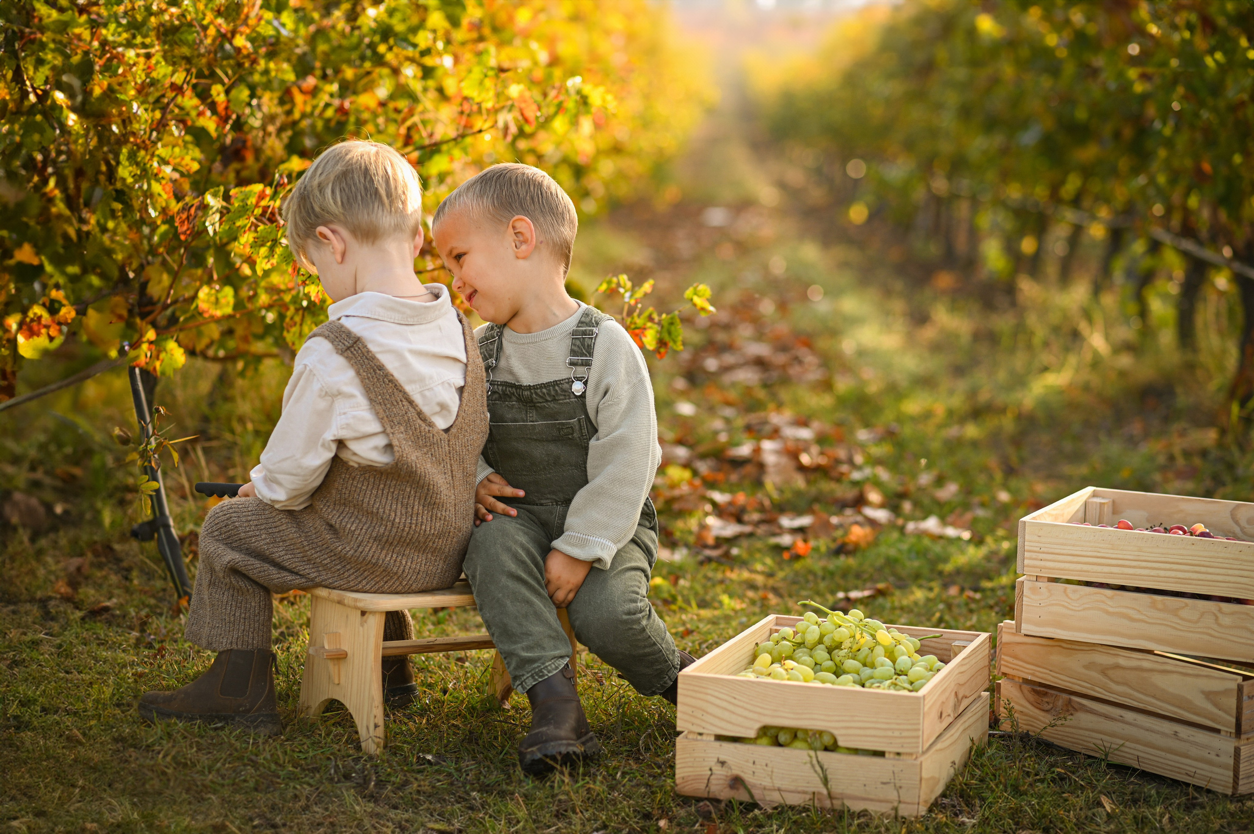 KIDS VINTAGE. Family, children, portrait, and event photography in Thessaloniki
