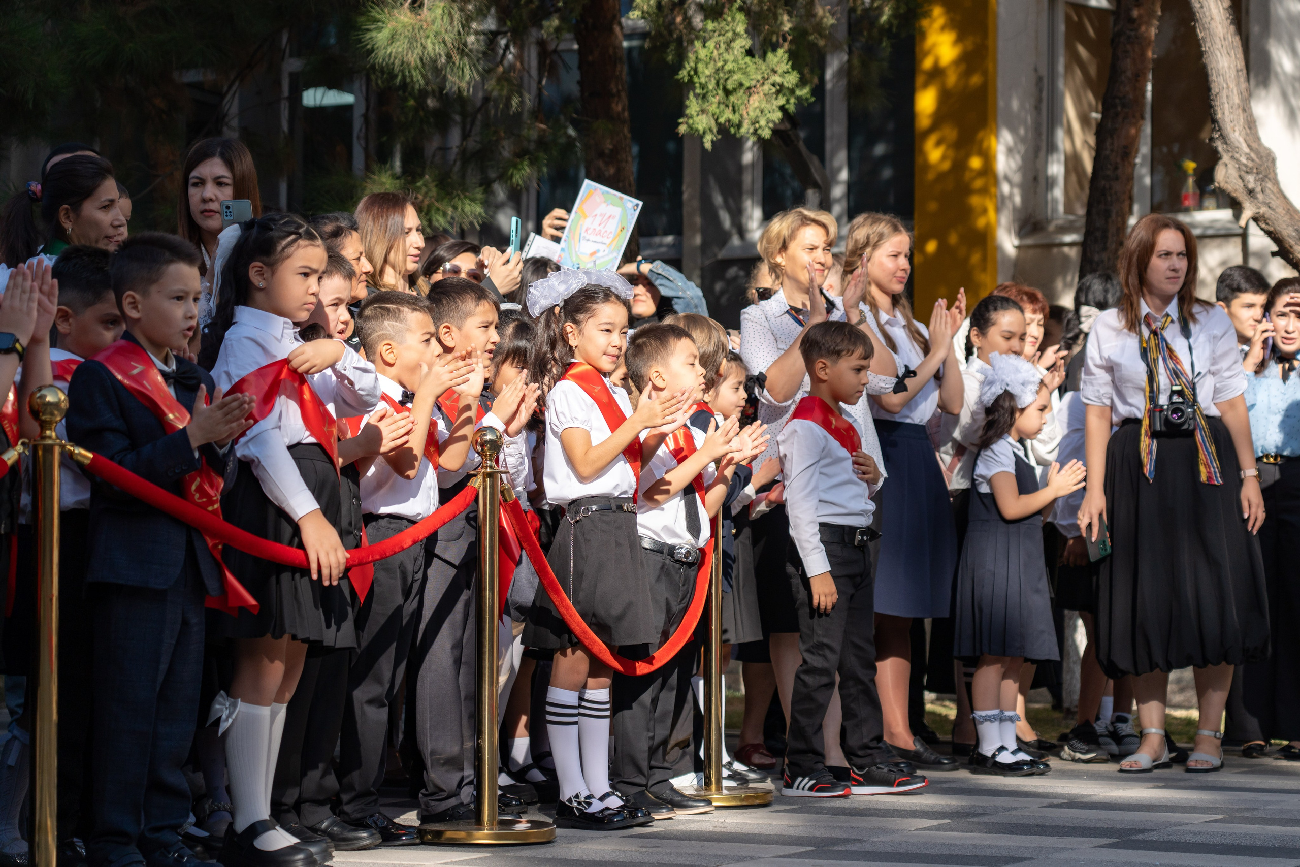 В школах Узбекистана прозвенел Первый звонок. Георгий Намазов | Фотограф в Ташкенте