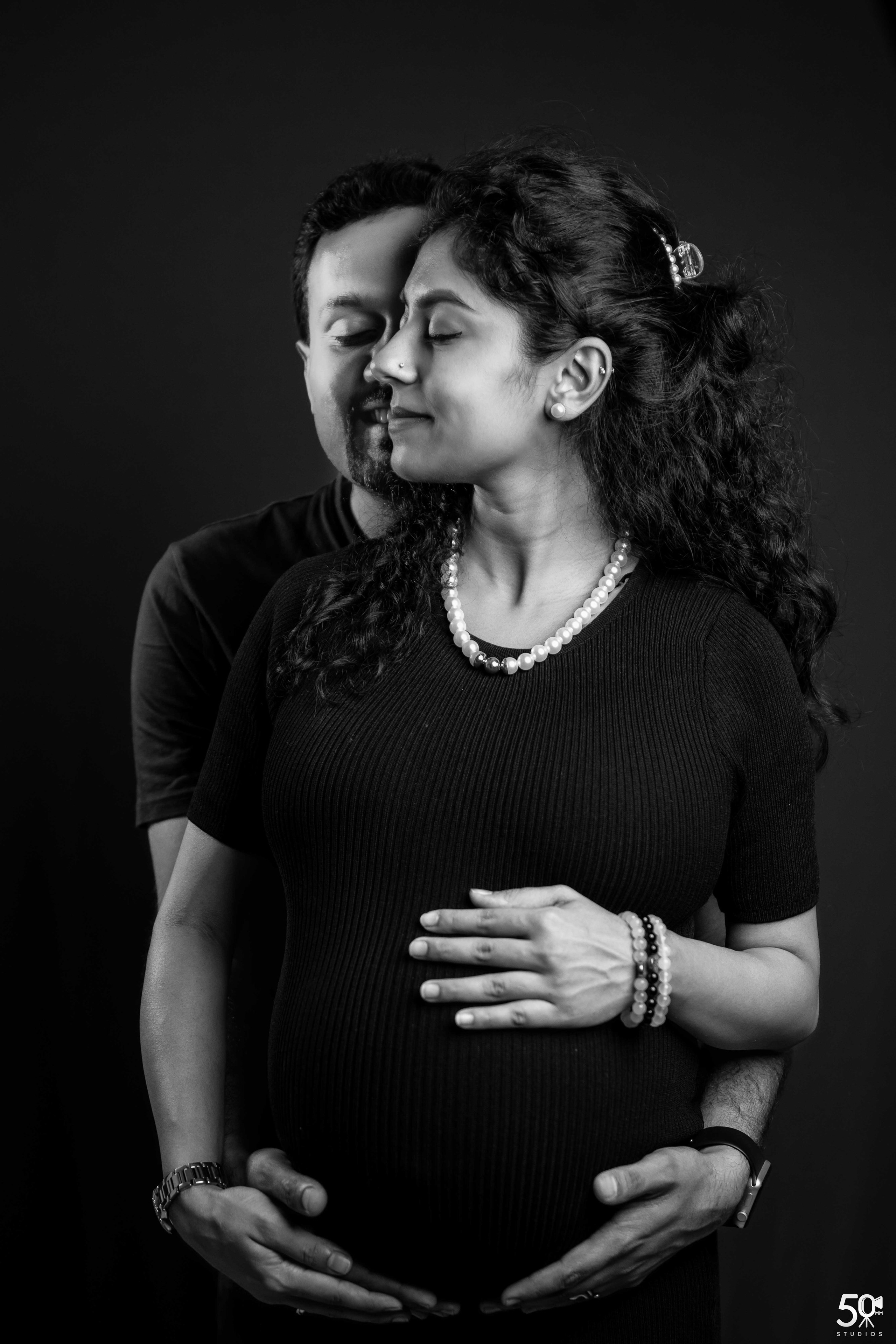 MATERNITY AND BABY SHOOTS. 50mm STUDIOS
