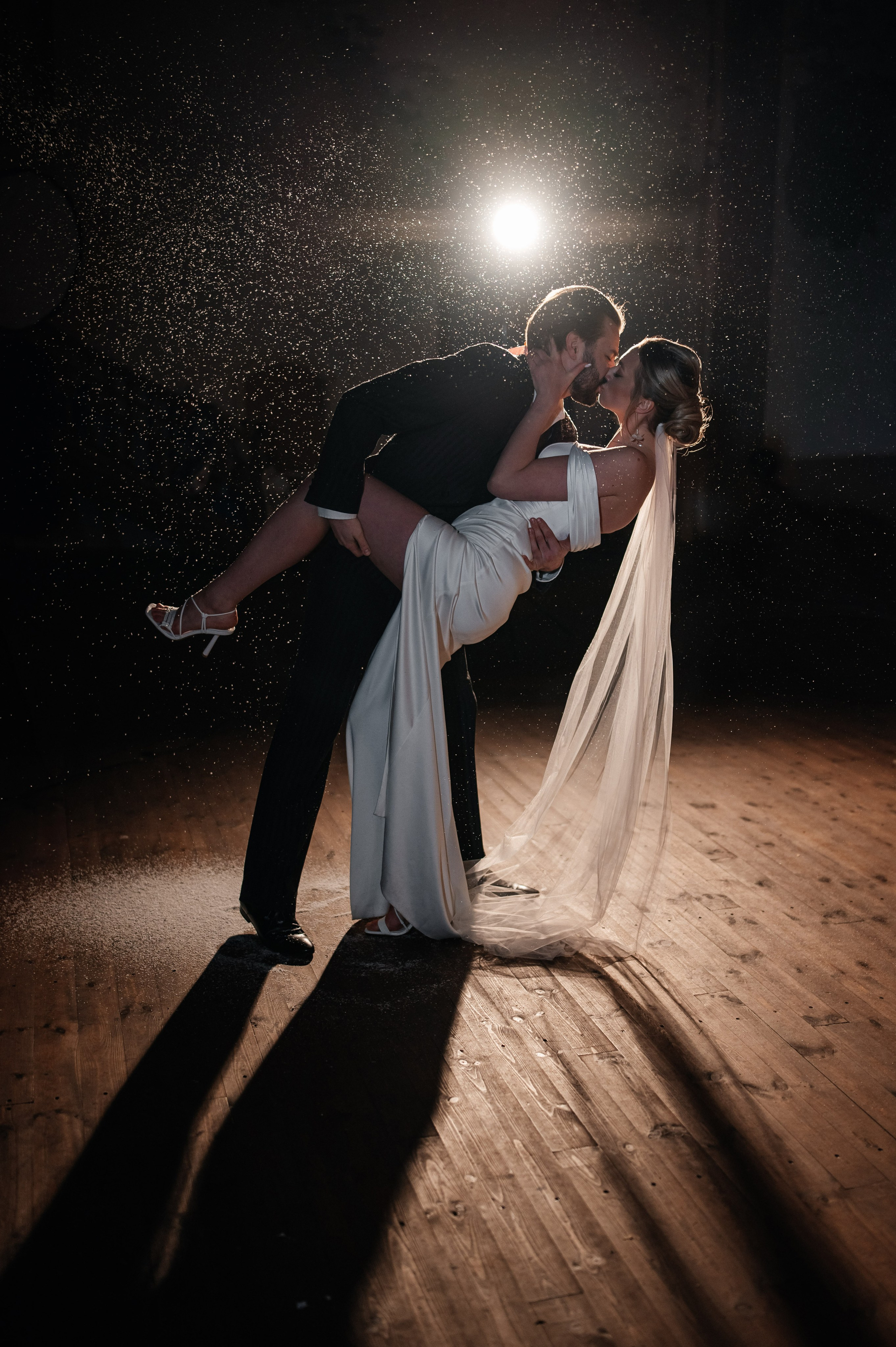 В зимнем замке со свечами. Фотограф Таллинн — свадьба |семья | lovestory