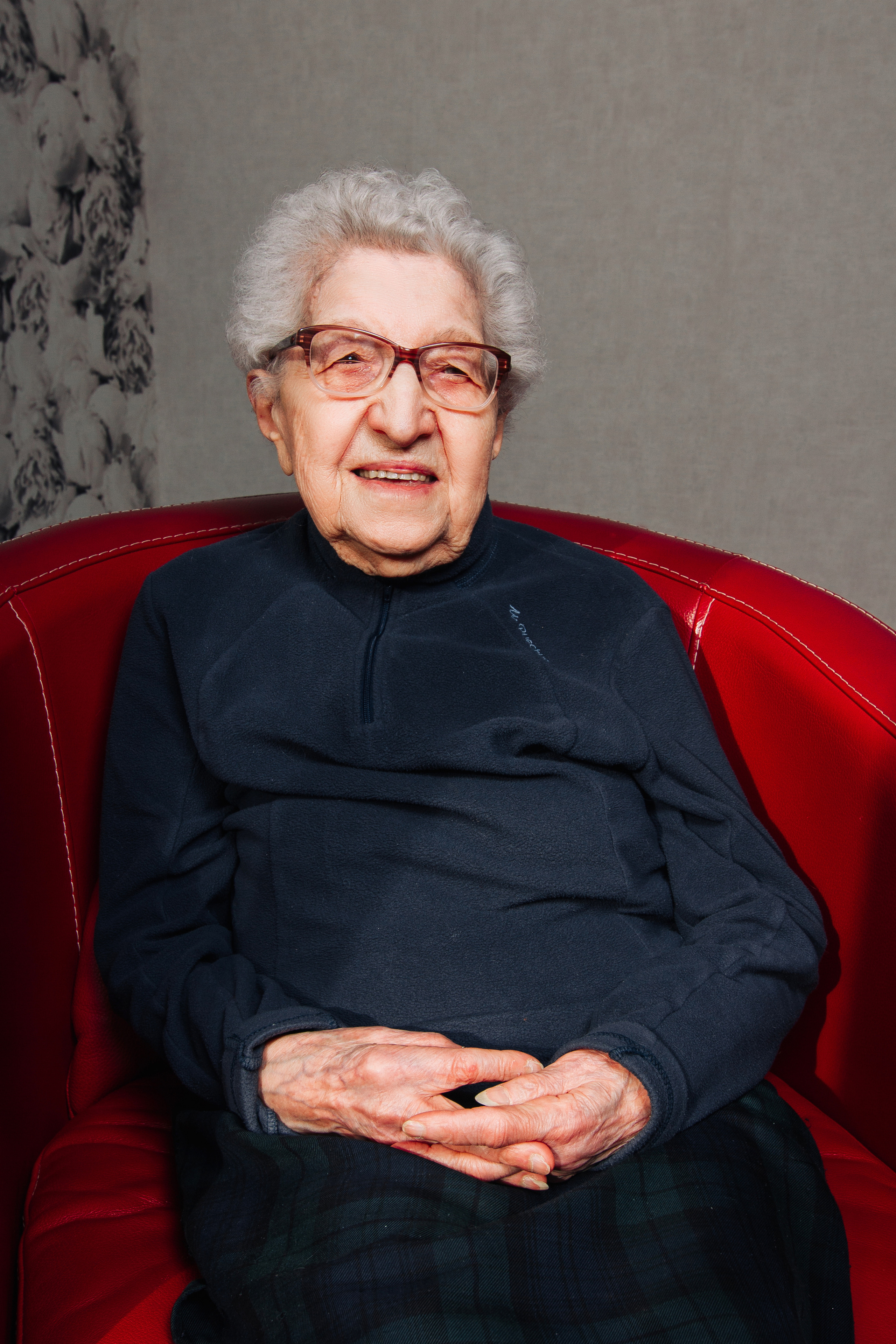 5 generations. Photographe professionnelle à Poitiers, Tours et Châtellerault | Studio photo entre Poitiers et Tours – portraits, familles, entreprises, ma