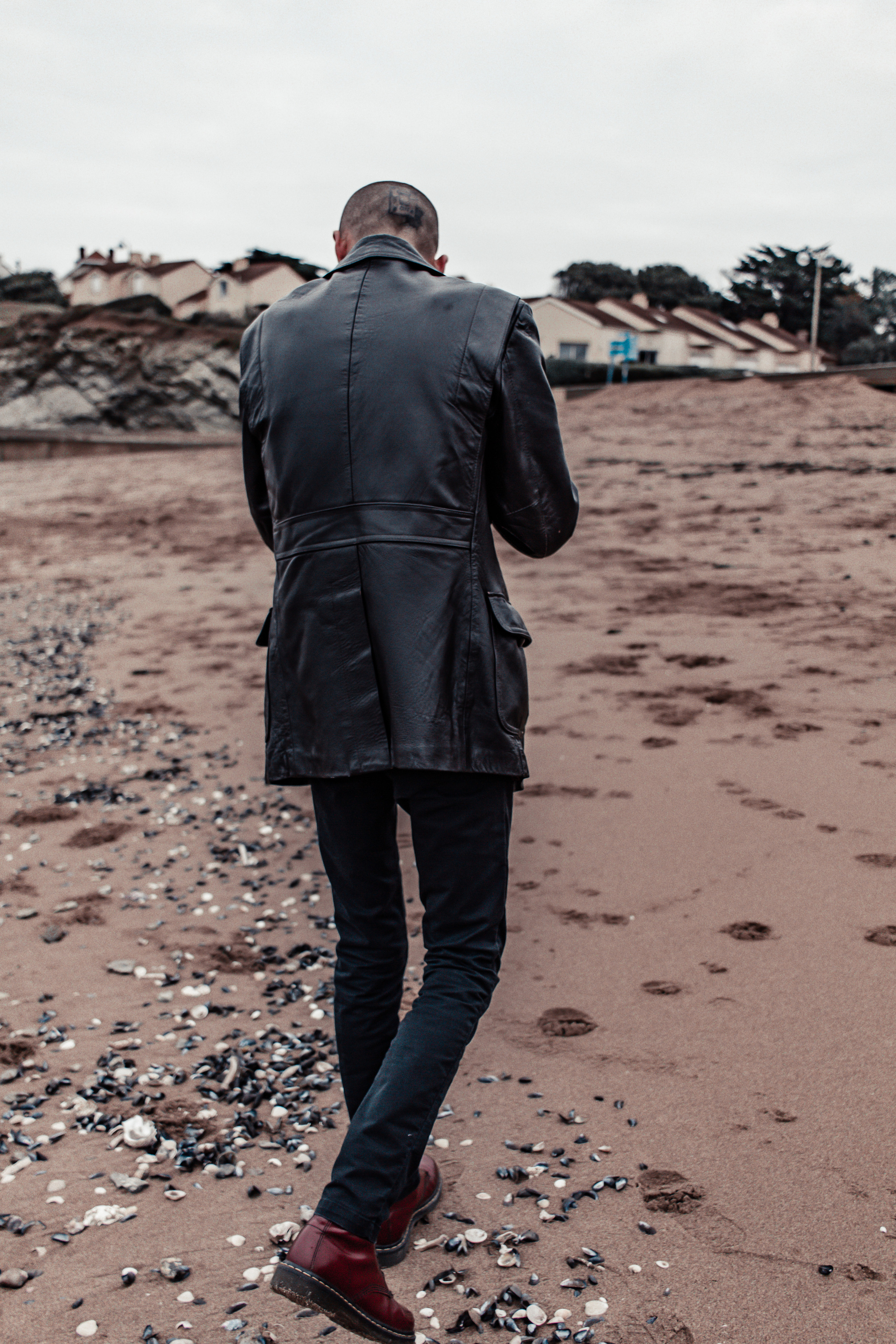 Dr. Martens. Photographe professionnelle à Poitiers, Tours et Châtellerault | Studio photo entre Poitiers et Tours – portraits, familles, entreprises, ma