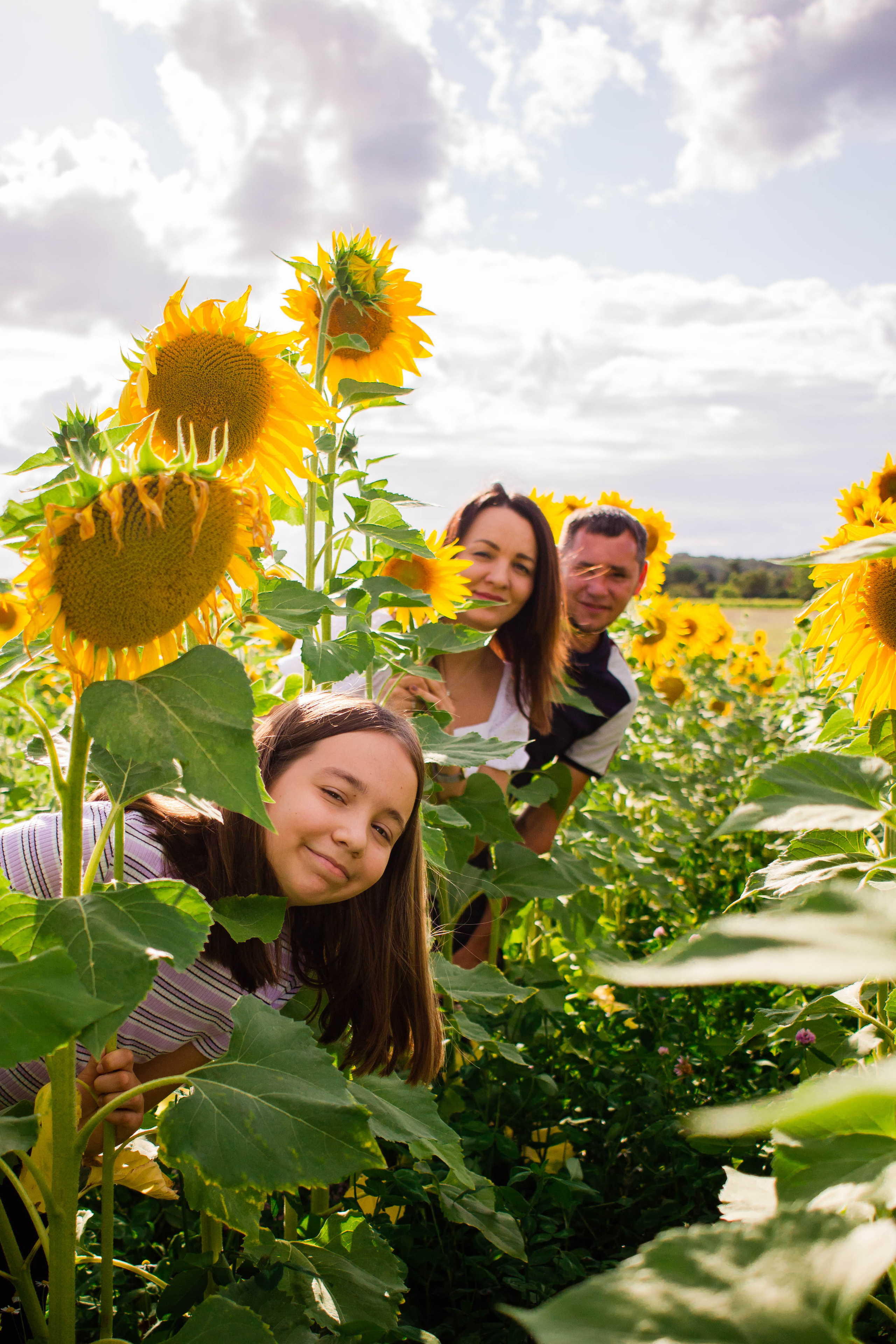 Alina et sa famille. Photographe professionnelle à Poitiers, Tours et Châtellerault | Studio photo entre Poitiers et Tours – portraits, familles, entreprises, ma