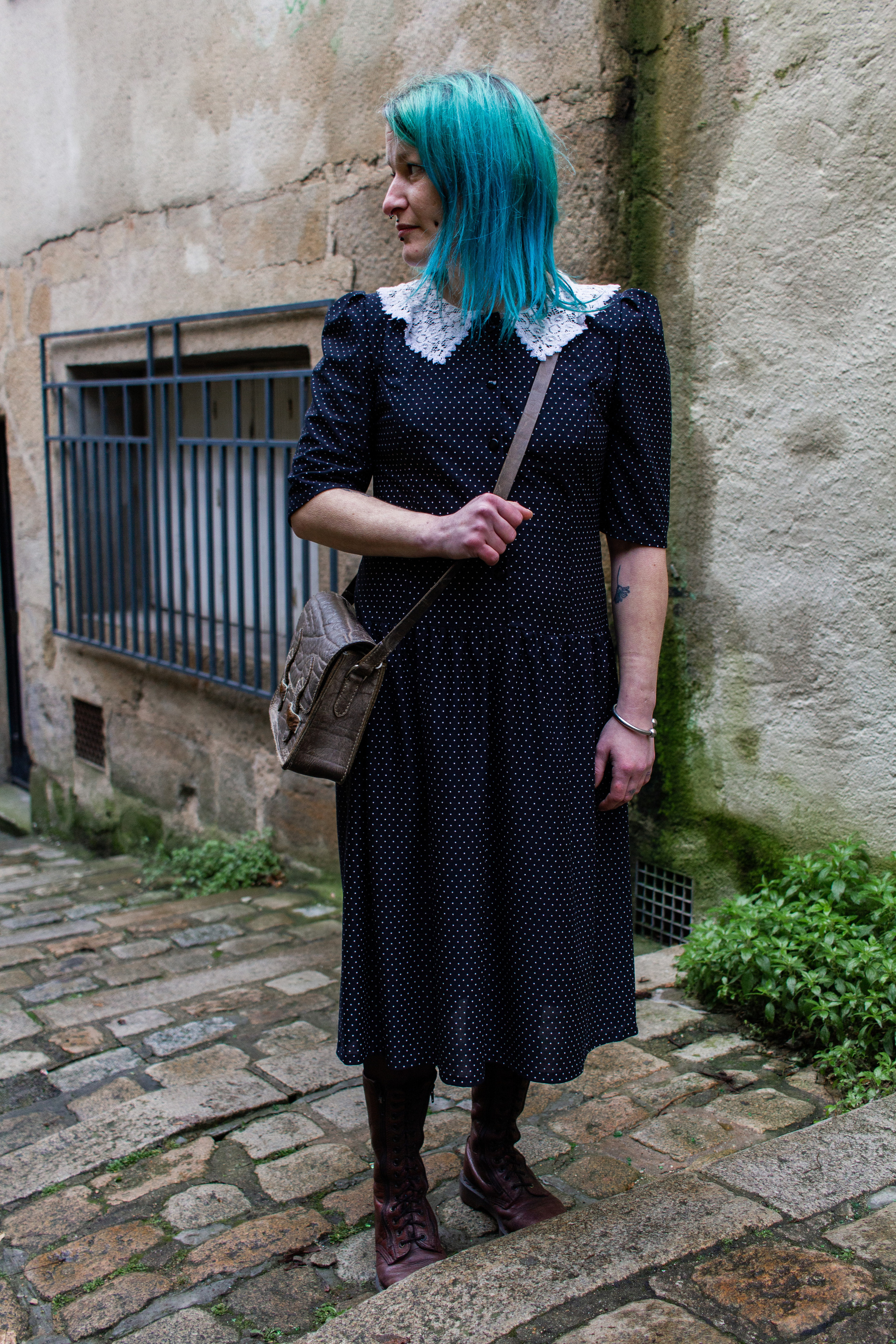 Ronin Friperie. Photographe professionnelle à Poitiers, Tours et Châtellerault | Studio photo entre Poitiers et Tours – portraits, familles, entreprises, ma