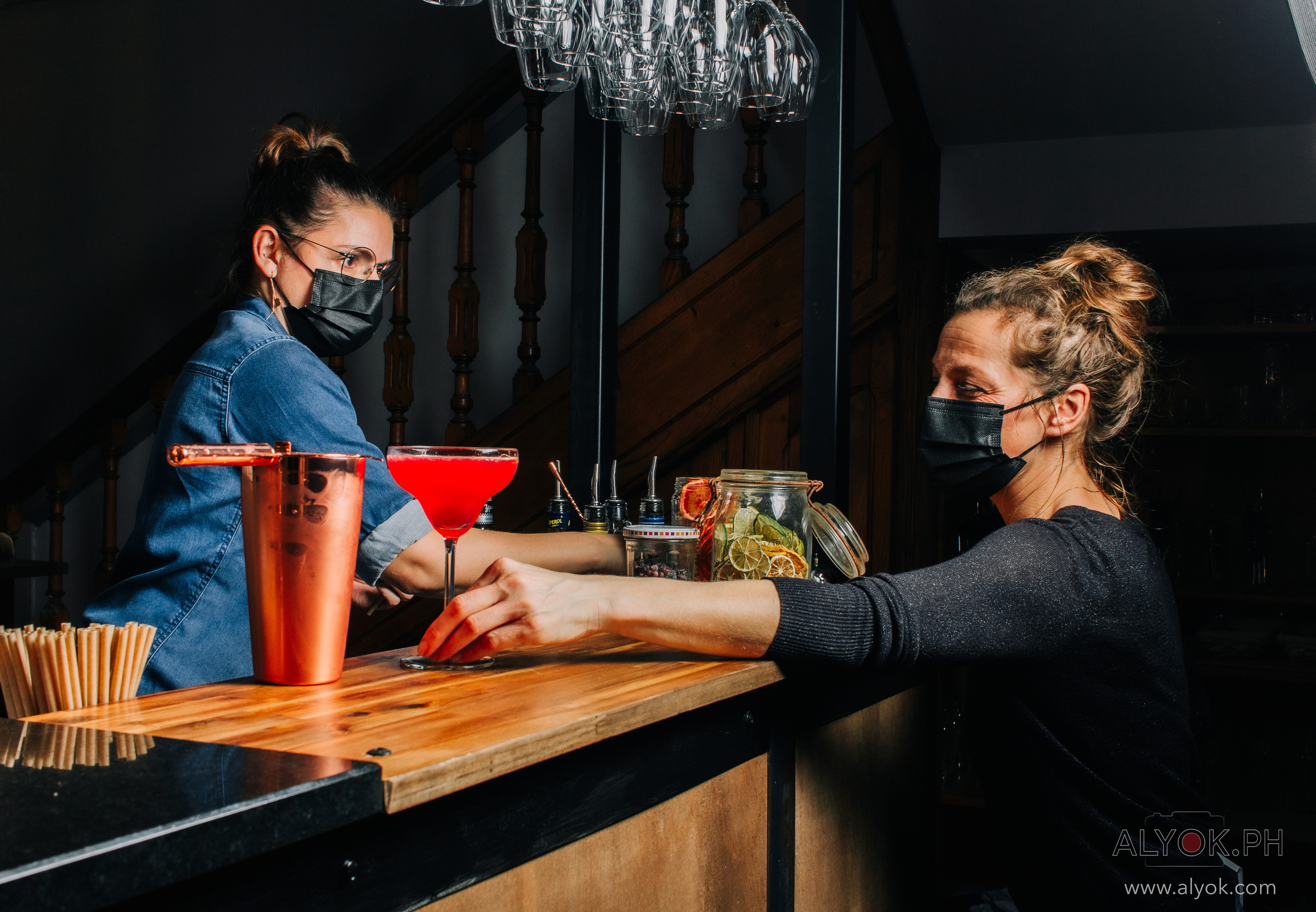 L’Alambic. Photographe professionnelle à Poitiers, Tours et Châtellerault | Studio photo entre Poitiers et Tours – portraits, familles, entreprises, ma