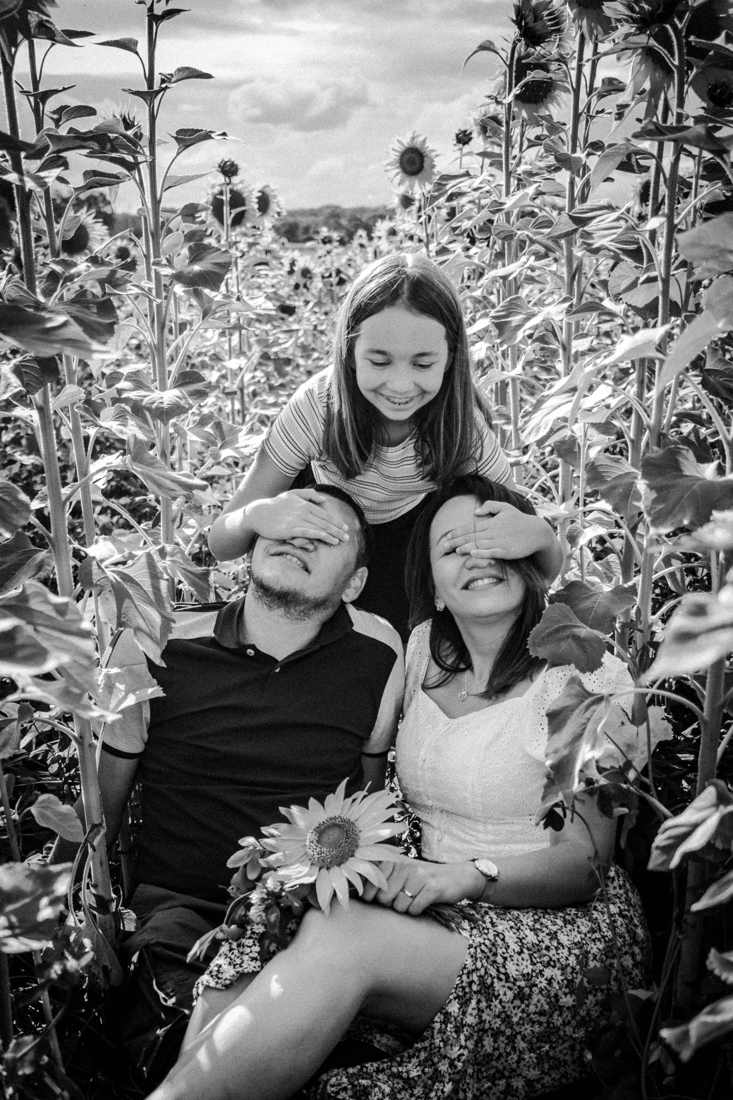 Alina et sa famille. Photographe professionnelle à Poitiers, Tours et Châtellerault | Studio photo entre Poitiers et Tours – portraits, familles, entreprises, ma