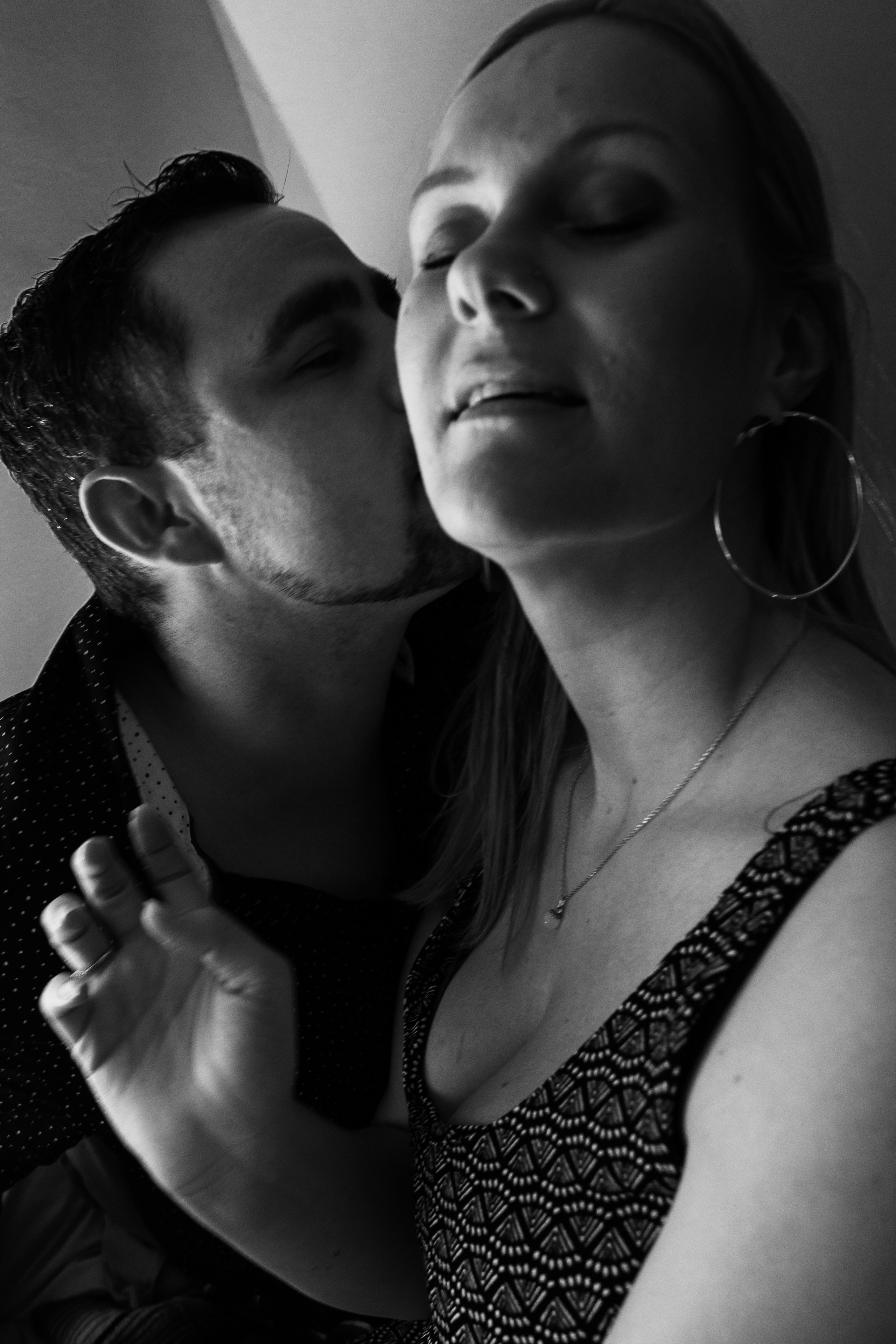 Marjolayne & Julien. Photographe professionnelle à Poitiers, Tours et Châtellerault | Studio photo entre Poitiers et Tours – portraits, familles, entreprises, ma