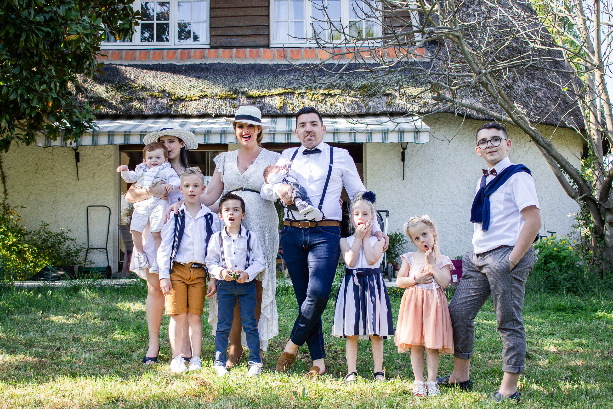 Grande Famille. Photographe professionnelle à Poitiers, Tours et Châtellerault | Studio photo entre Poitiers et Tours – portraits, familles, entreprises, ma