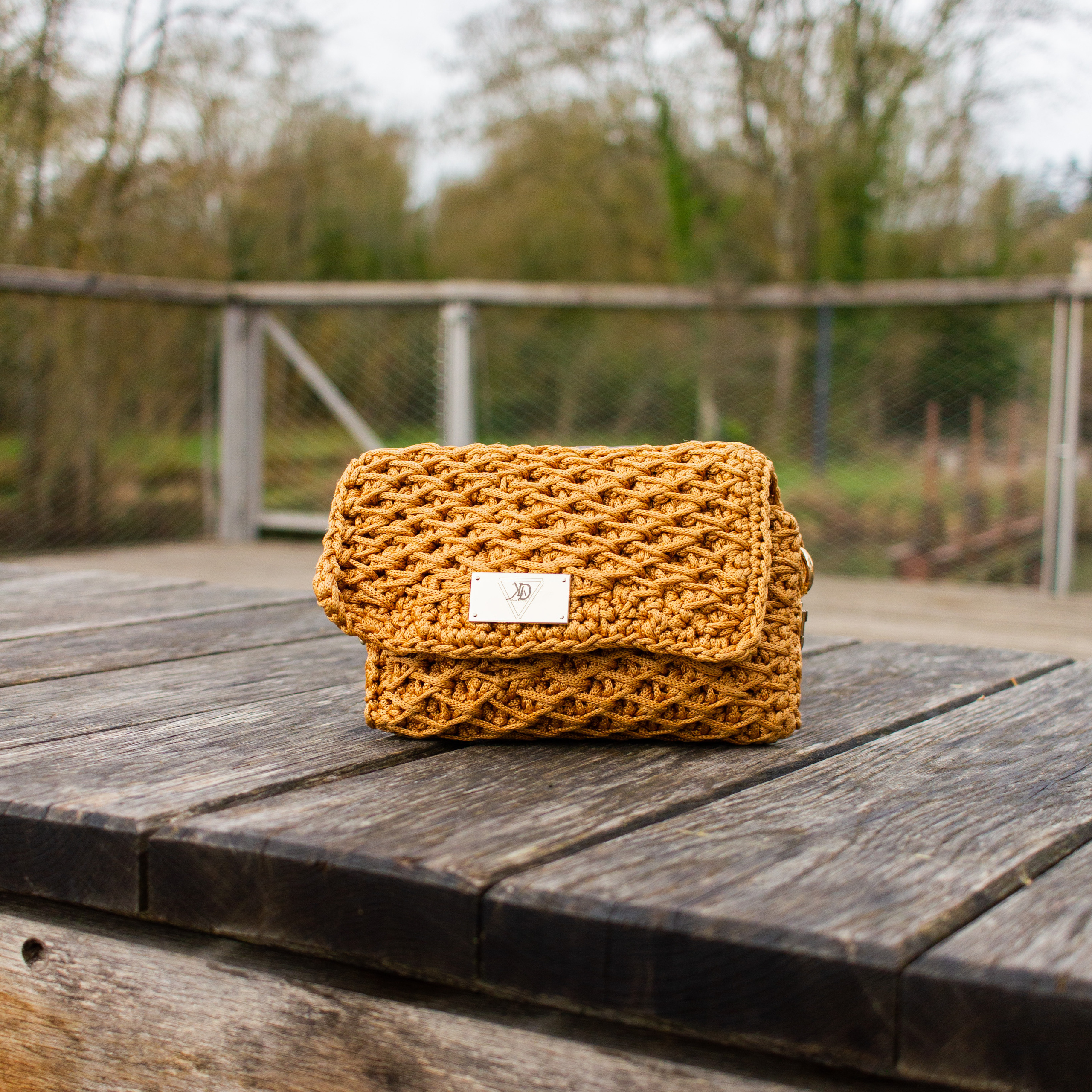 Artisane Keziah. Photographe professionnelle à Poitiers, Tours et Châtellerault | Studio photo entre Poitiers et Tours – portraits, familles, entreprises, ma