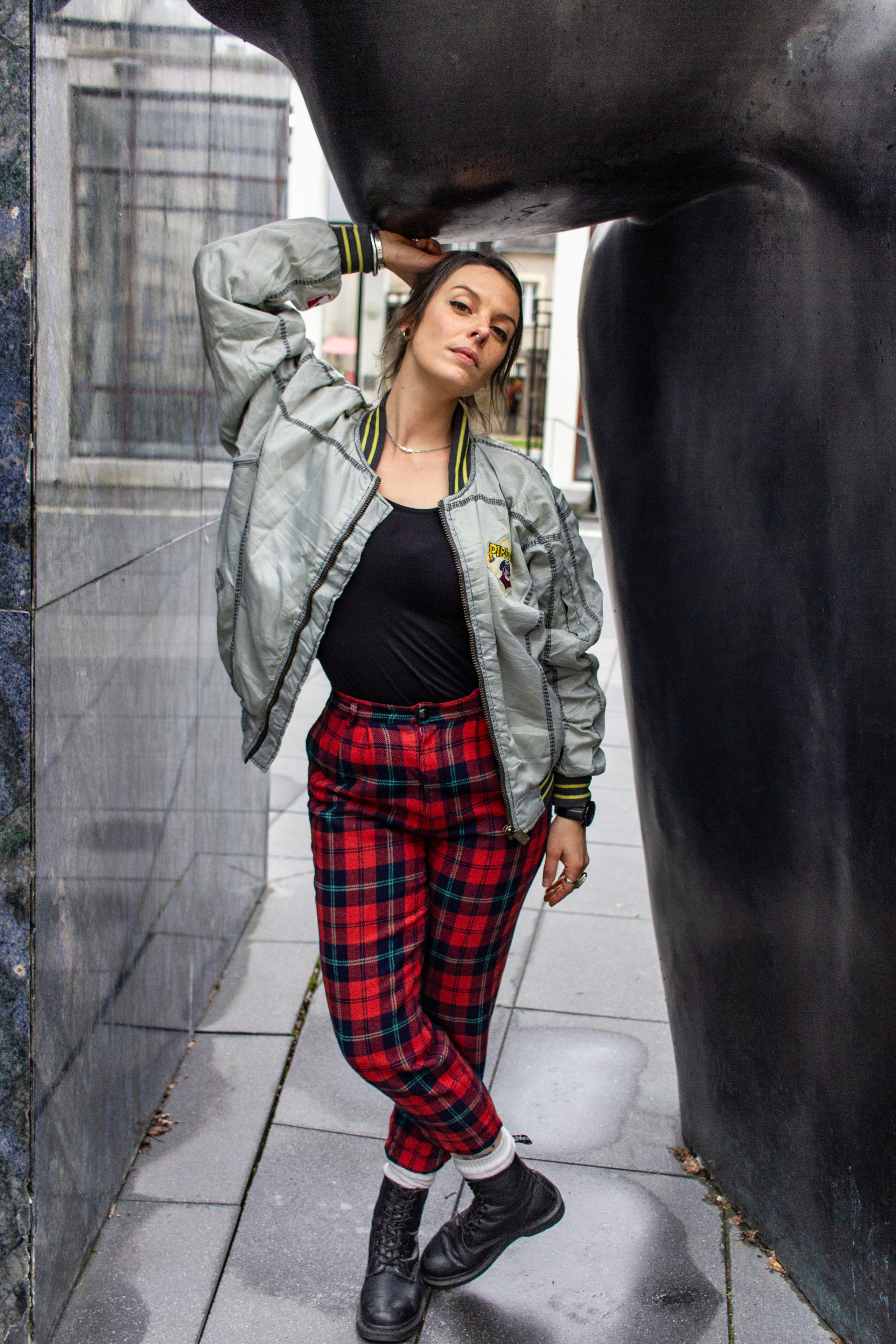 Ronin Friperie. Photographe professionnelle à Poitiers, Tours et Châtellerault | Studio photo entre Poitiers et Tours – portraits, familles, entreprises, ma