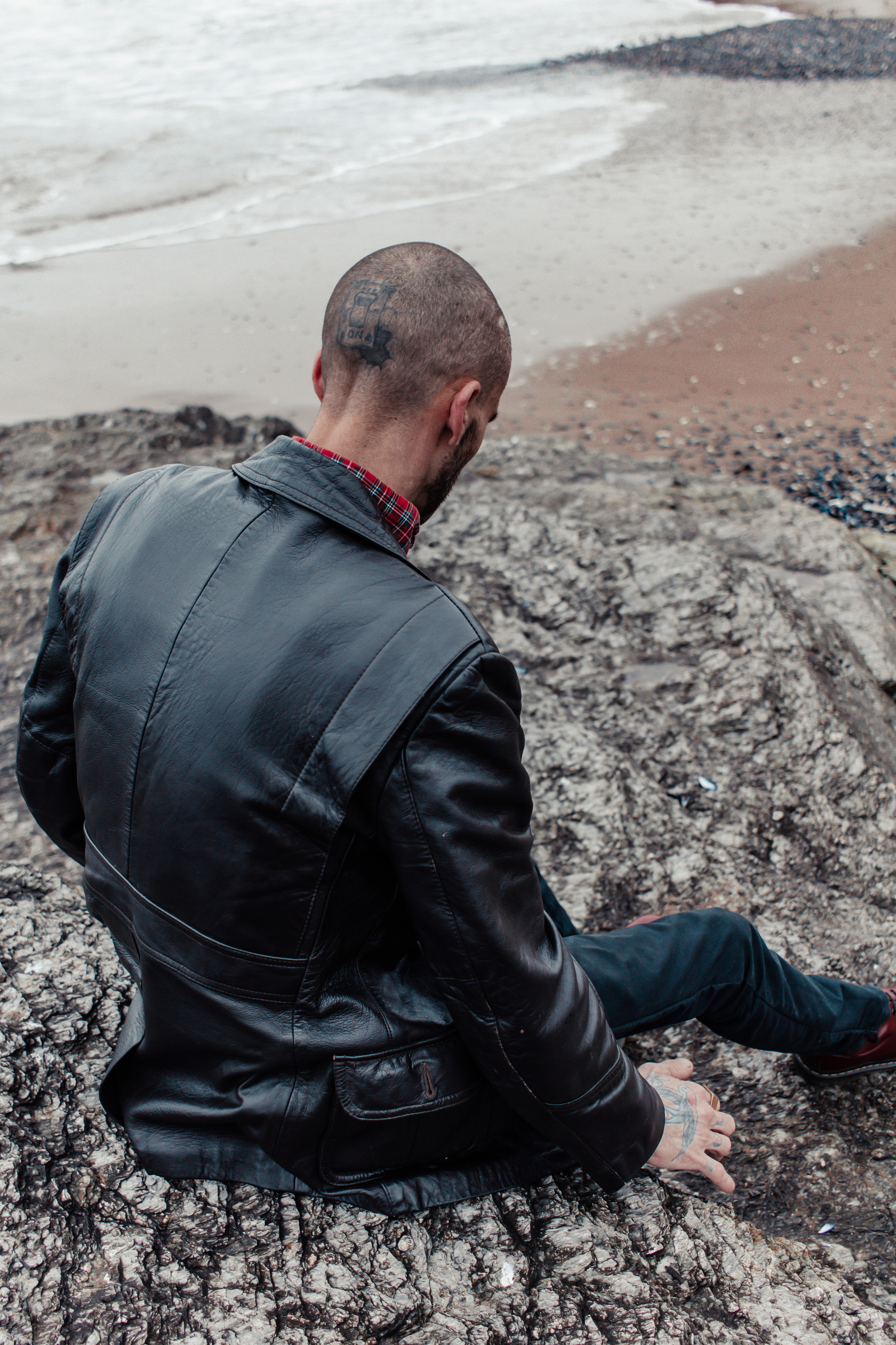 Dr. Martens. Photographe professionnelle à Poitiers, Tours et Châtellerault | Studio photo entre Poitiers et Tours – portraits, familles, entreprises, ma