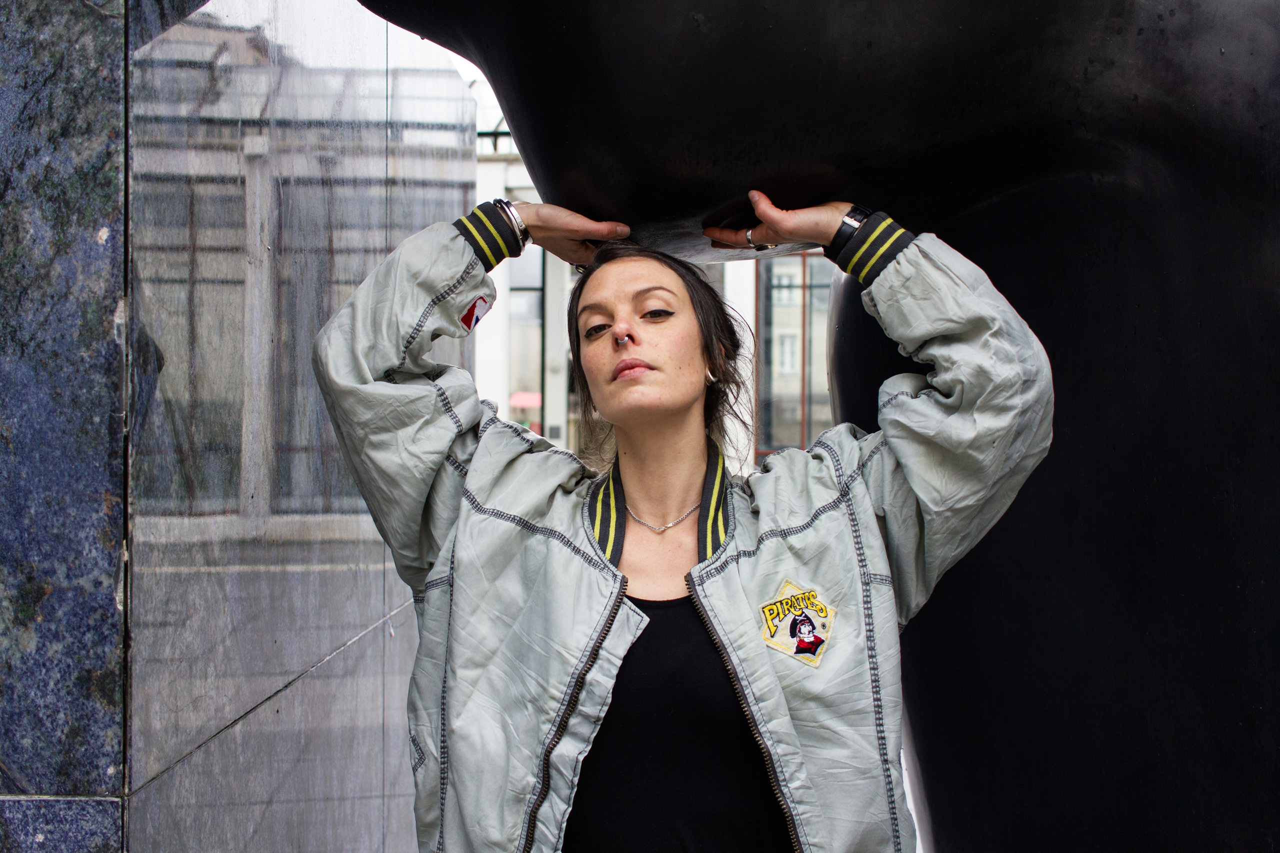 Ronin Friperie. Photographe professionnelle à Poitiers, Tours et Châtellerault | Studio photo entre Poitiers et Tours – portraits, familles, entreprises, ma