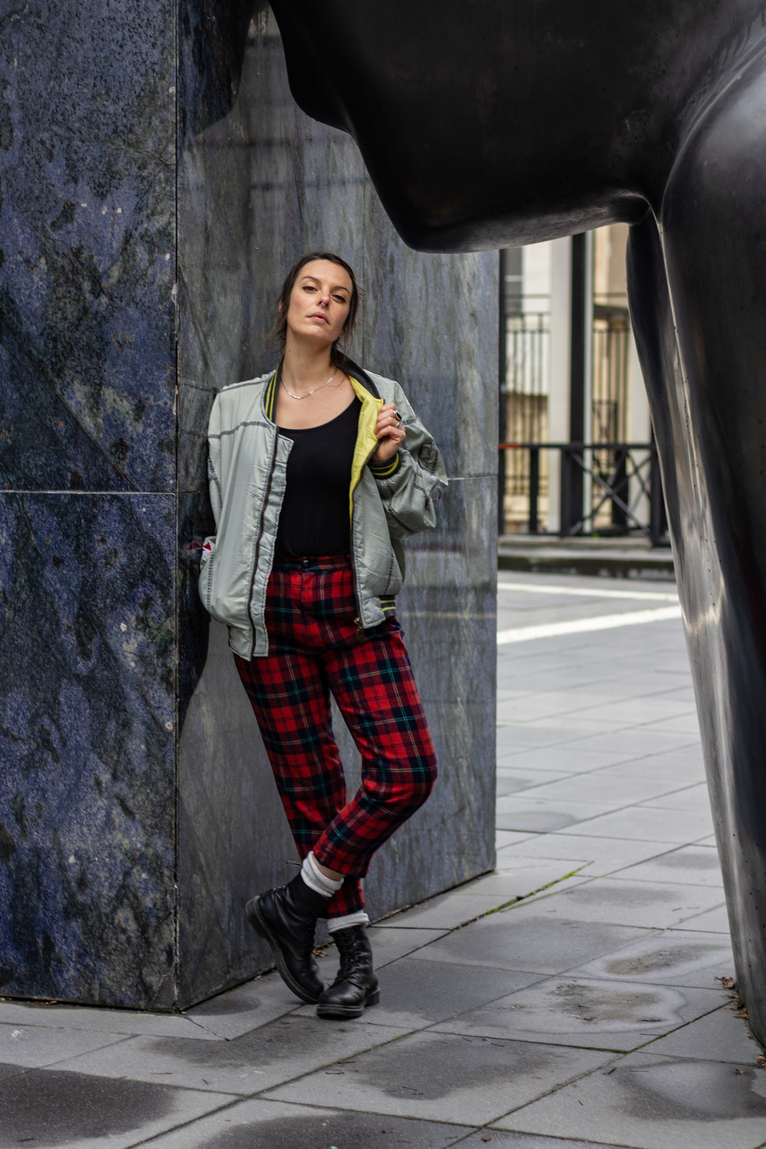 Ronin Friperie. Photographe professionnelle à Poitiers, Tours et Châtellerault | Studio photo entre Poitiers et Tours – portraits, familles, entreprises, ma