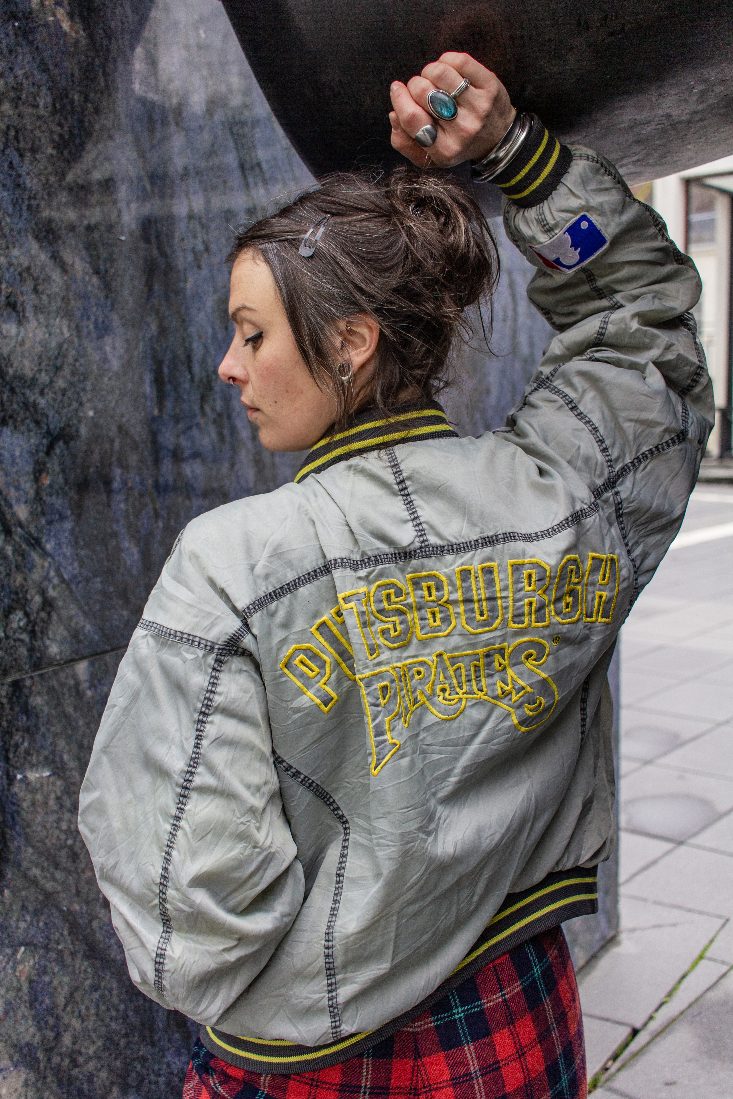 Ronin Friperie. Photographe professionnelle à Poitiers, Tours et Châtellerault | Studio photo entre Poitiers et Tours – portraits, familles, entreprises, ma