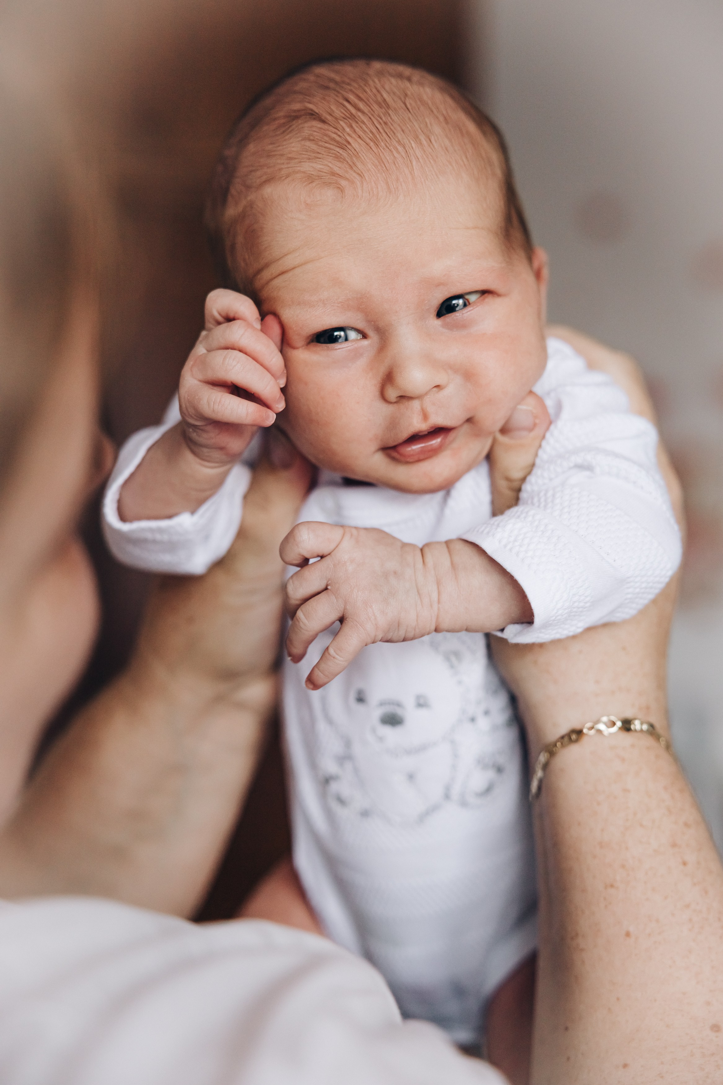 Welcome to the world. Lifestyle and Family Photographer in Pisek Oxana Telupilova