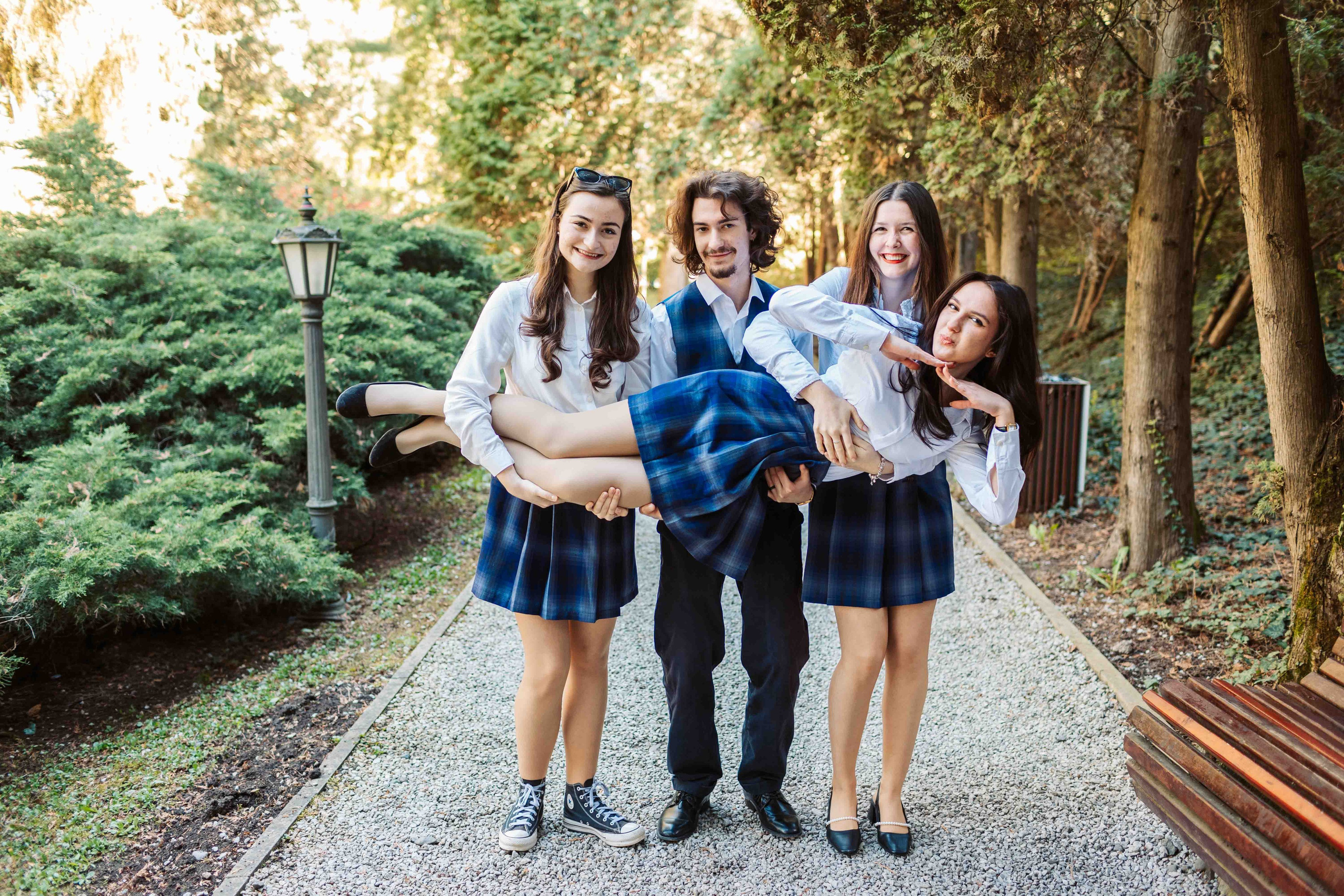 12C — Unirea. Contrast Studio