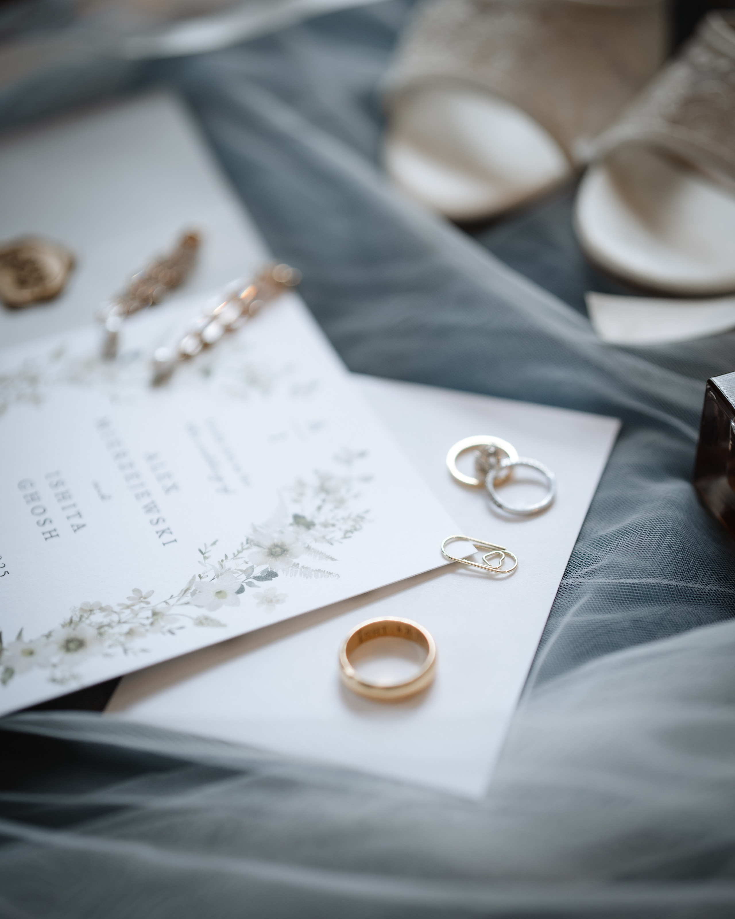 A wedding with a view of the Williamsburg Bridge. Portrait and wedding photographer in New York