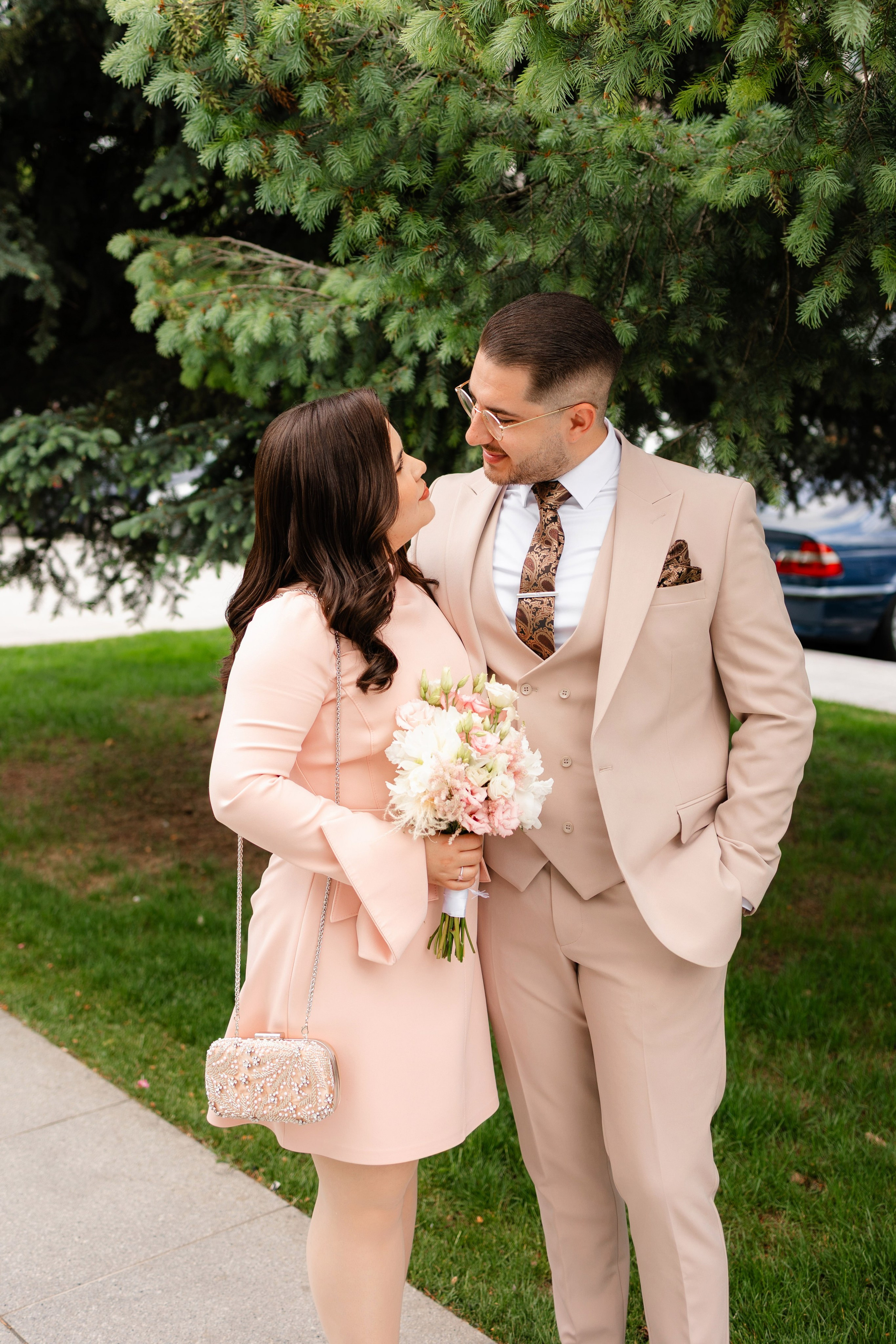 Olivia & Alex. Wedding Photographer, based in Iasi, Romania, but will travel all over the globe to make sure you look amazing in all your wedding photos