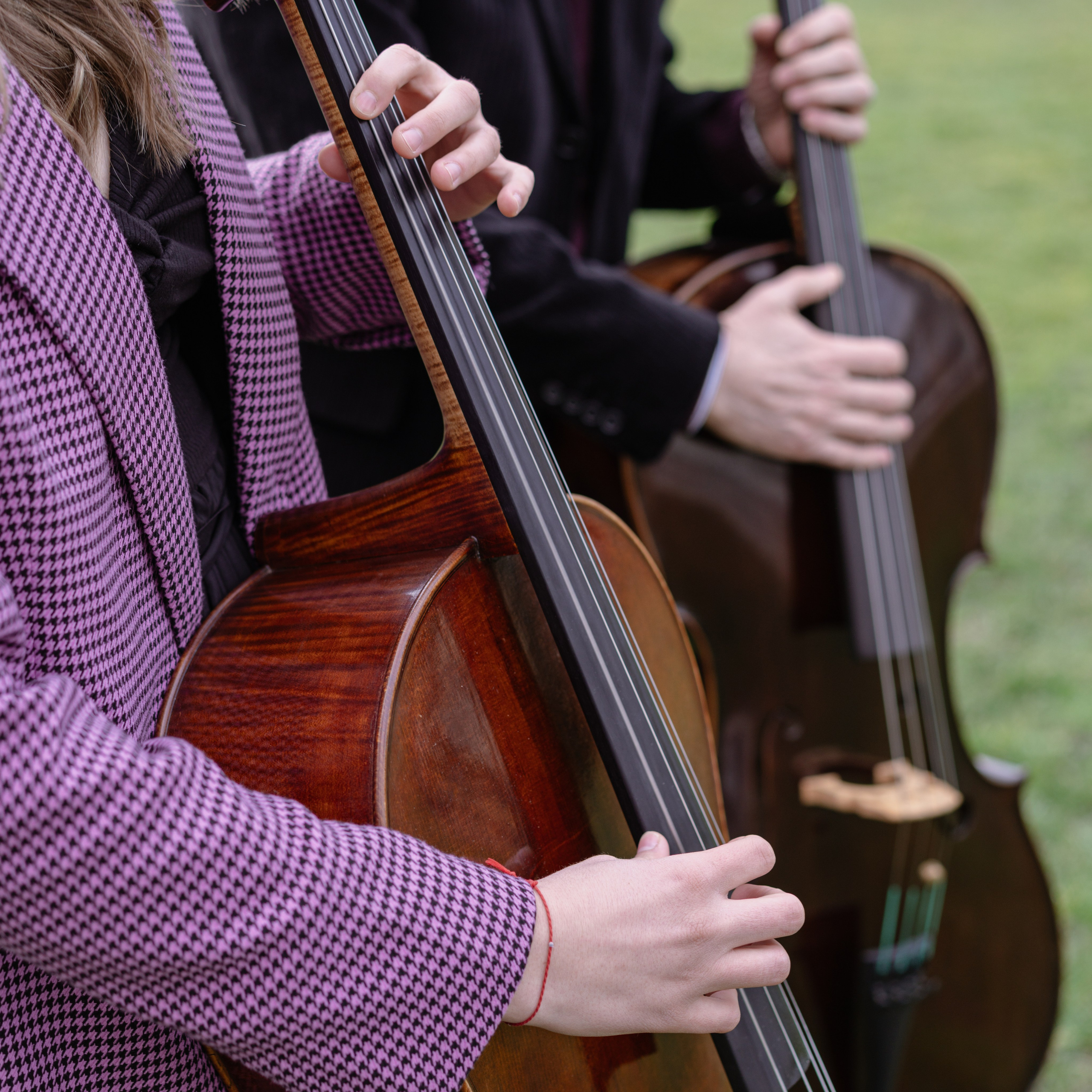 Portraits artistiques de violoncellistes à Genève | Raymond et Victoria | Eugenia Andres. Photographe à Genève - Eugenia Andres