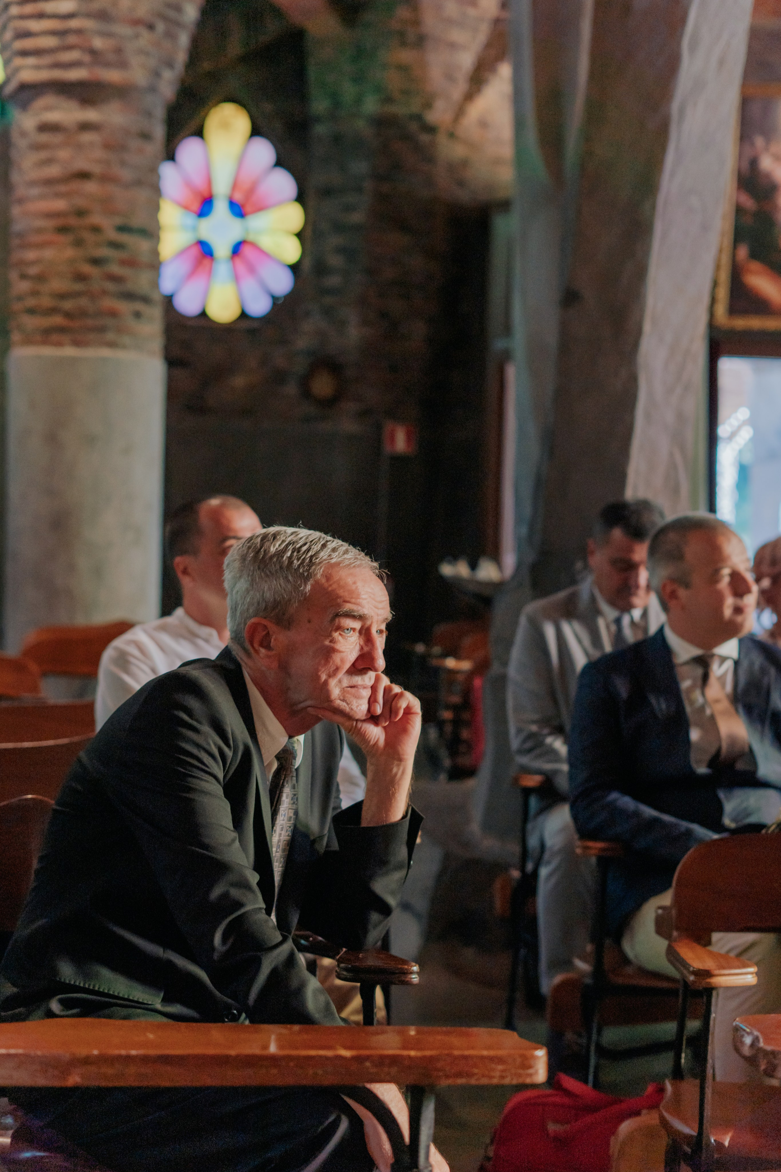 Havie & Isabel — a wedding in Gaudí’s Crypt. DiaFoto Weddings · Premium Destination Wedding Photographer & Videographer in Barcelona
