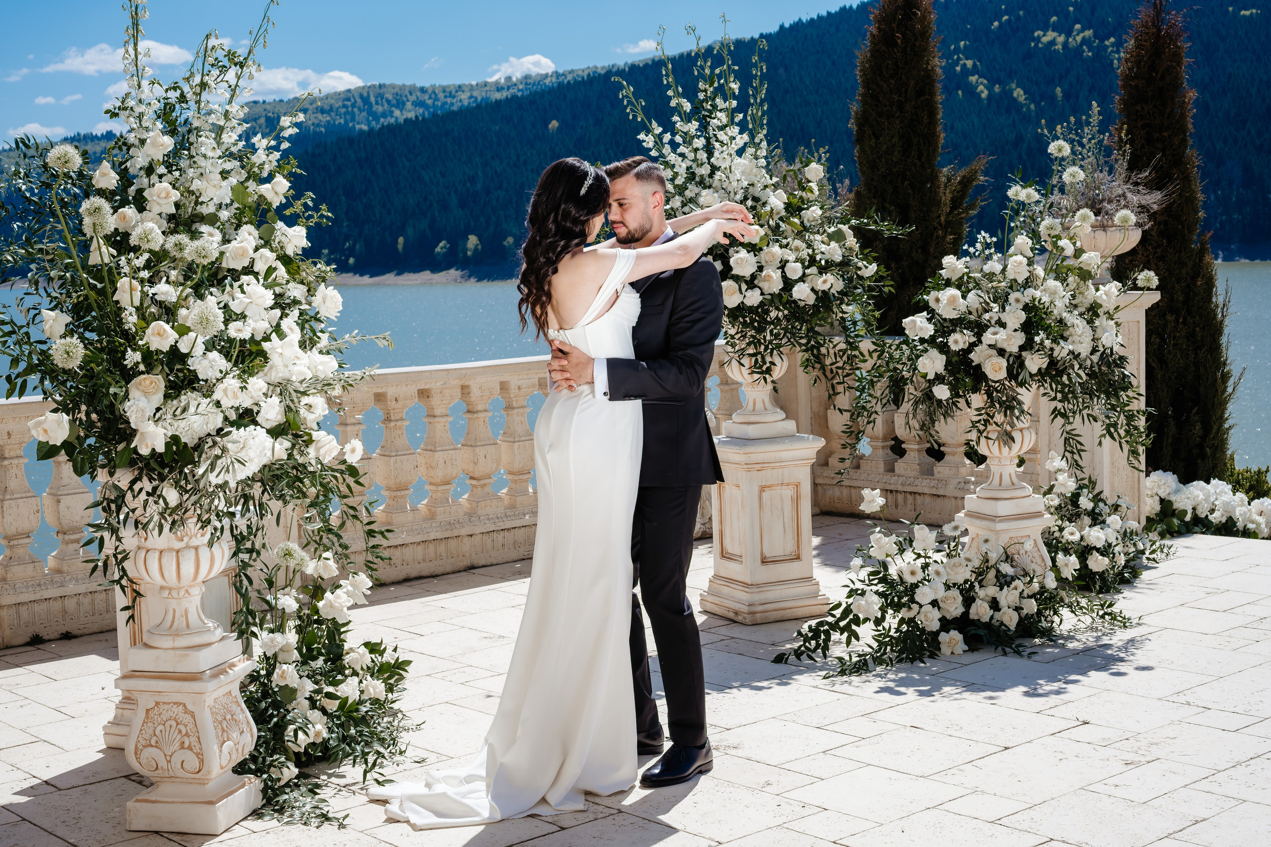 Nunta Bianca si Gilbert, Gradinile Romane, Piatra Neamt. Ana Maria Dragan Fotograf Evenimente