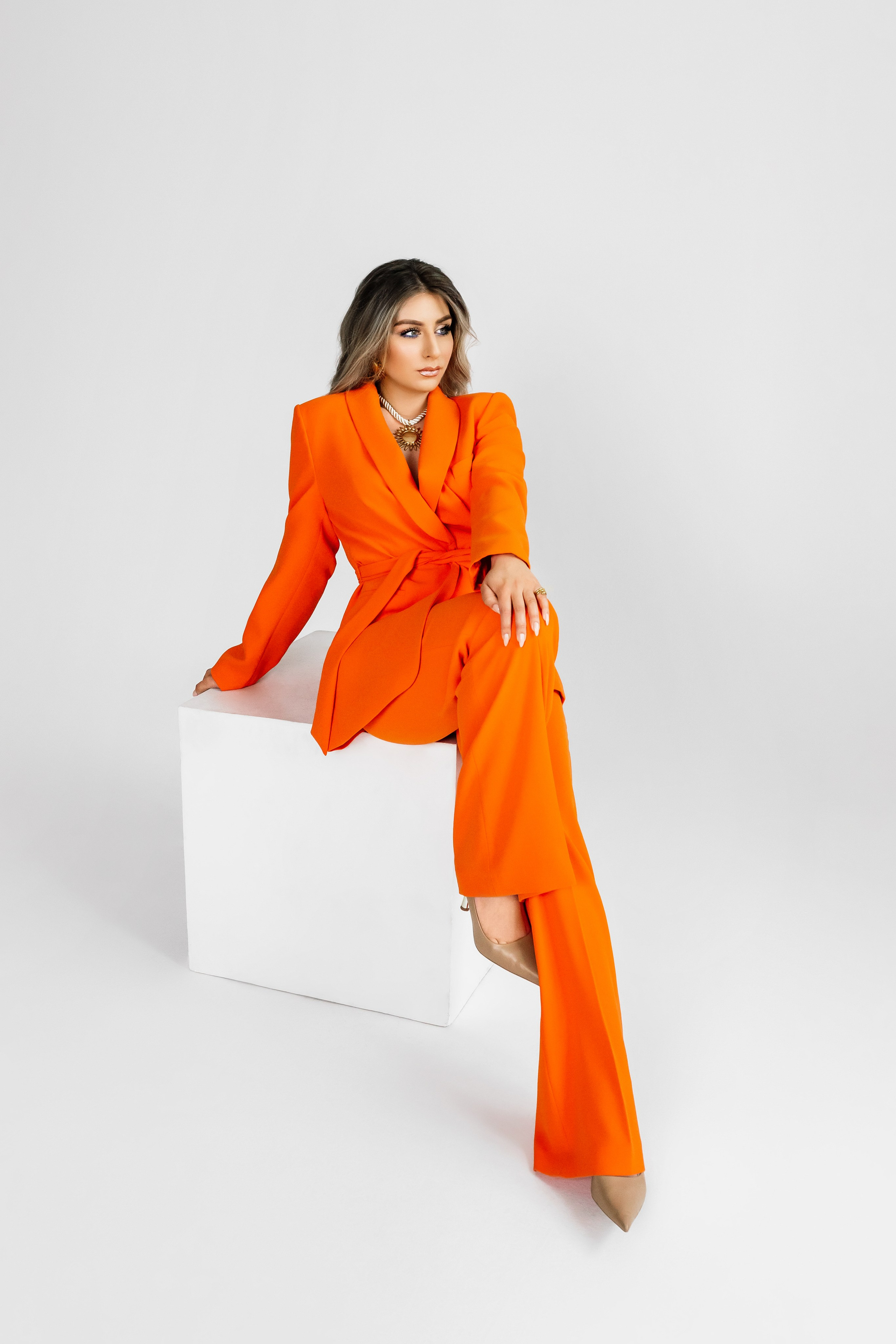 Professional studio portrait in Belgrade with soft lighting, Artistic studio portrait session in Belgrade, Serbia, Studio portrait with professional lighting setup, Elegant portrait taken in a photography studio in Belgrade