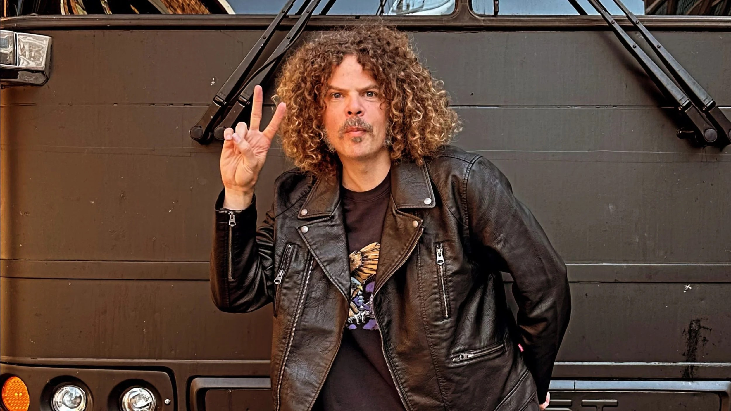 Wolfmother en Valencia: concierto de rock en el Roig Arena por el 20 aniversario de su debut | FOTKAI