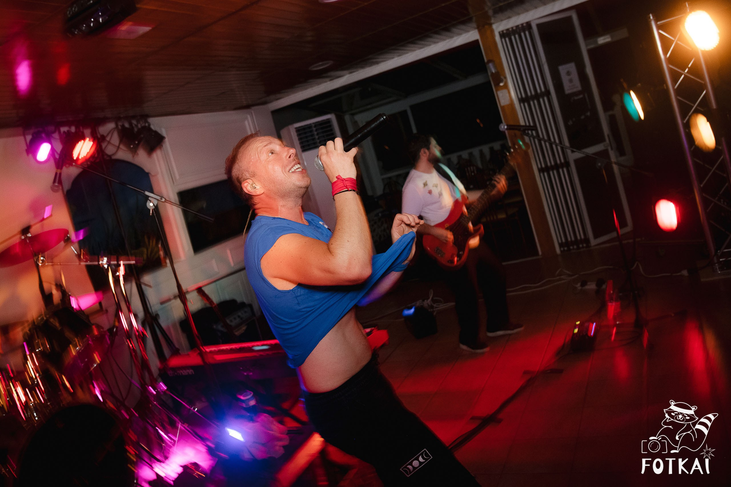 Ultimate Coldplay en Restaurante Los Cucalos: Reportaje fotográfico 17.09.25 | FOTKAI