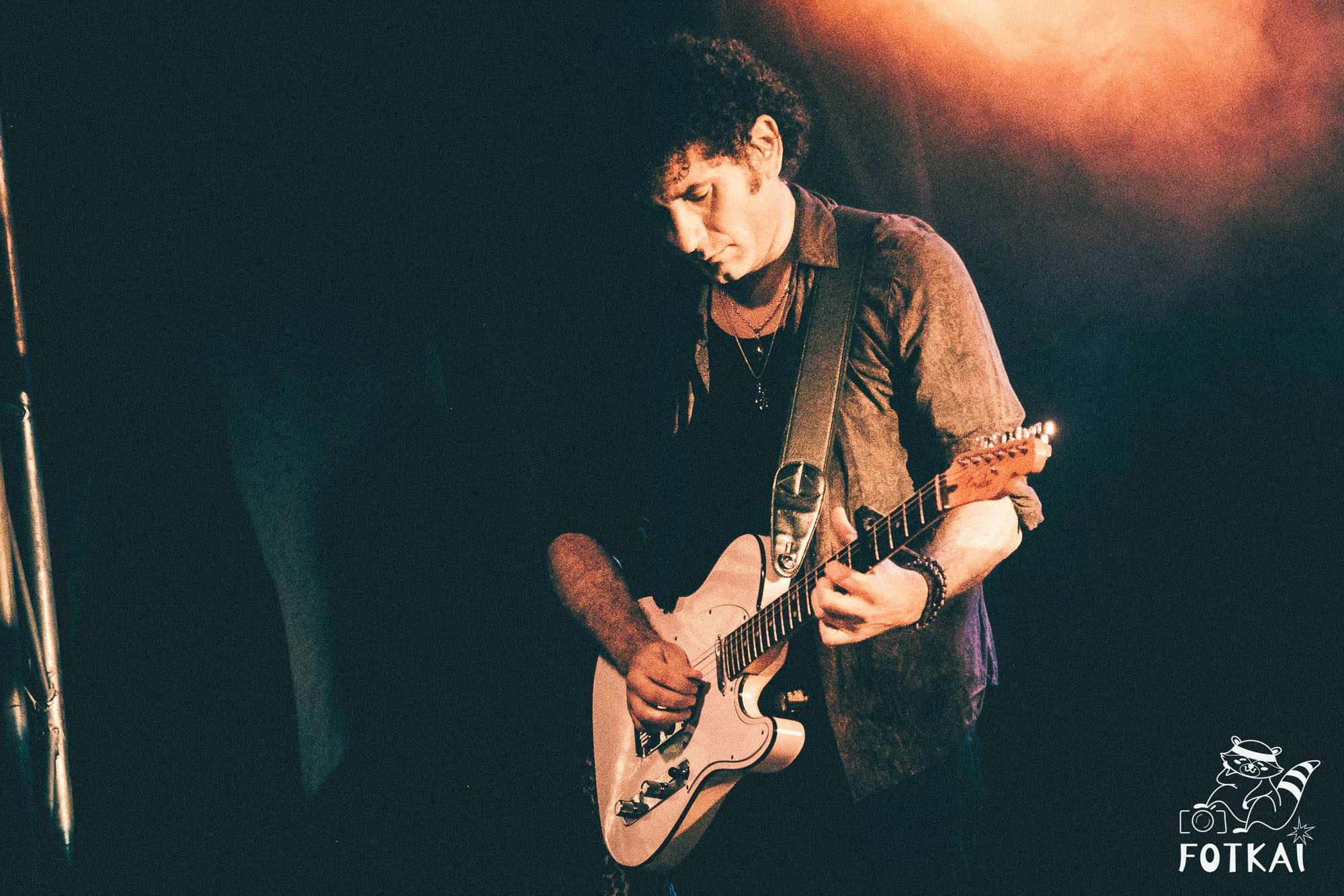 DENISDENIS — reportaje fotográfico del concierto en la Sala Marearock (Alicante) | FOTKAI