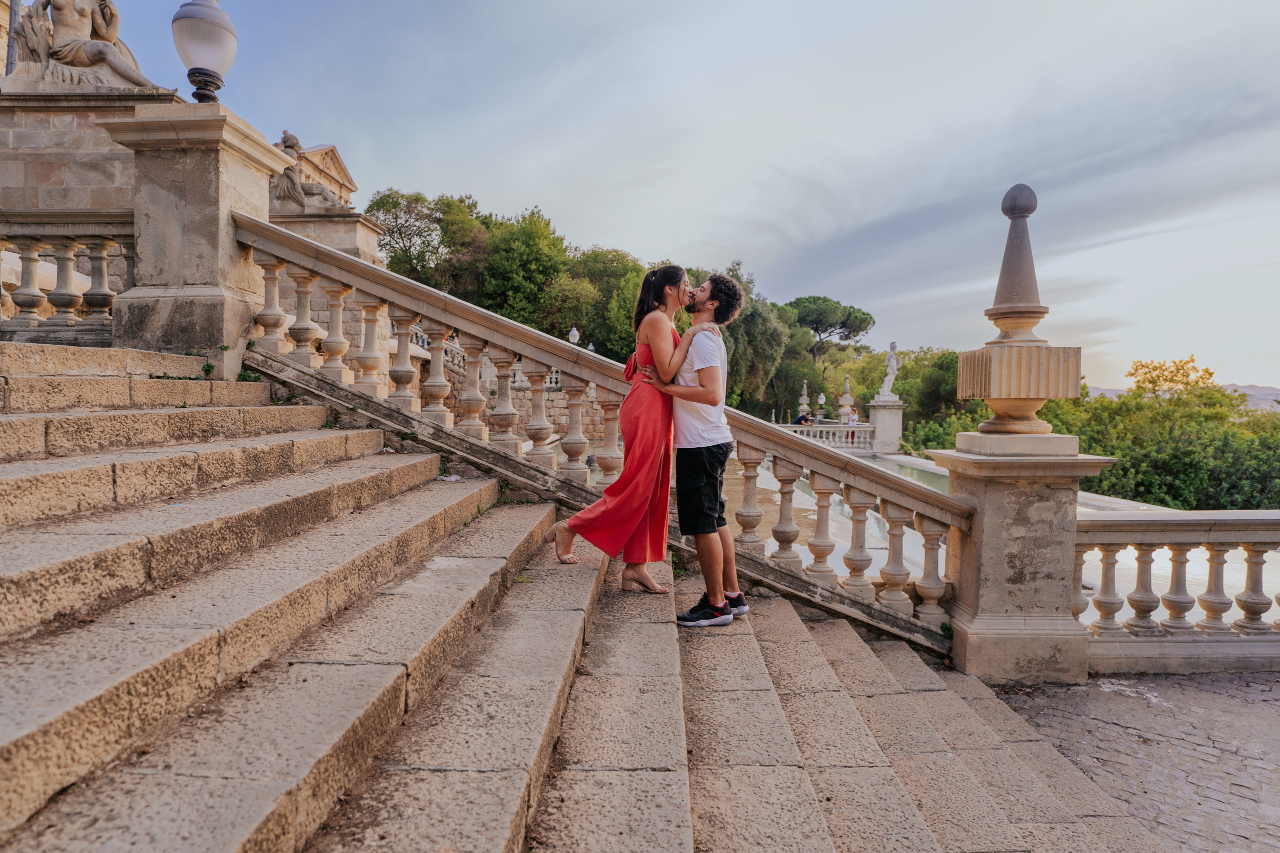 Barcelona Couples Photoshoot Ideas — Photographer in Barcelona, Spain