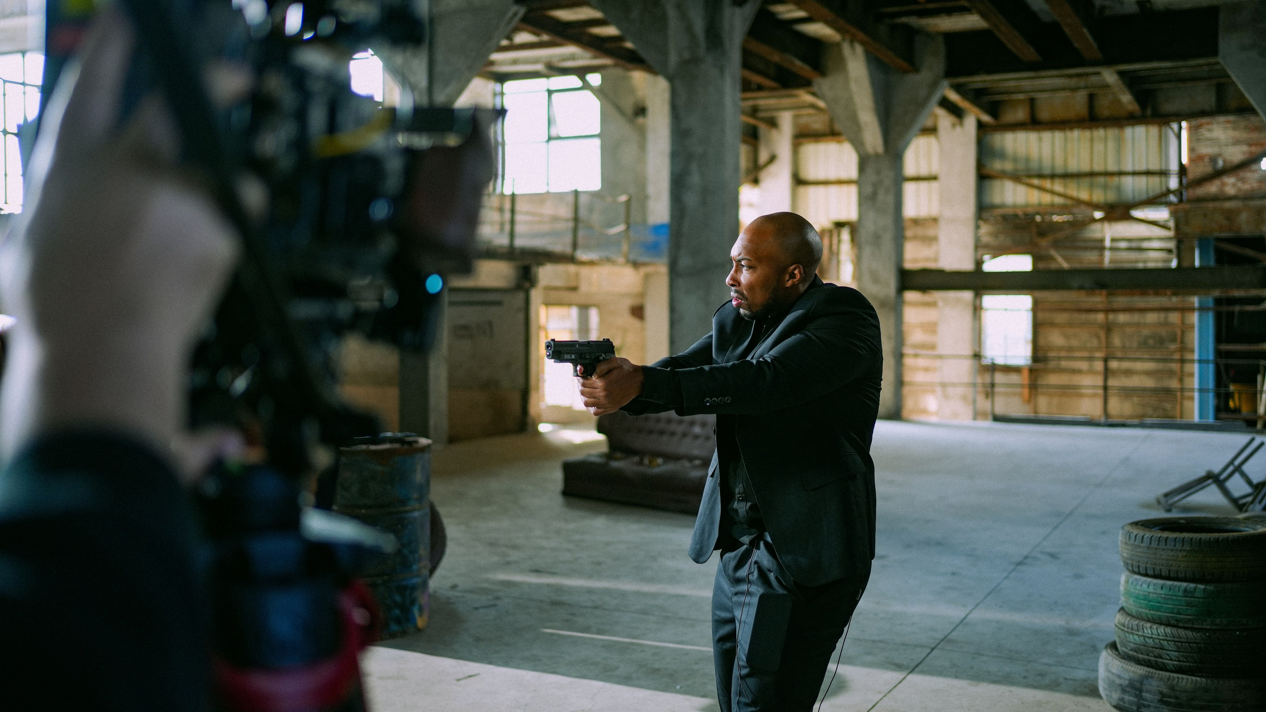 SUITS | Film Backstage. Photographer and videographer in China