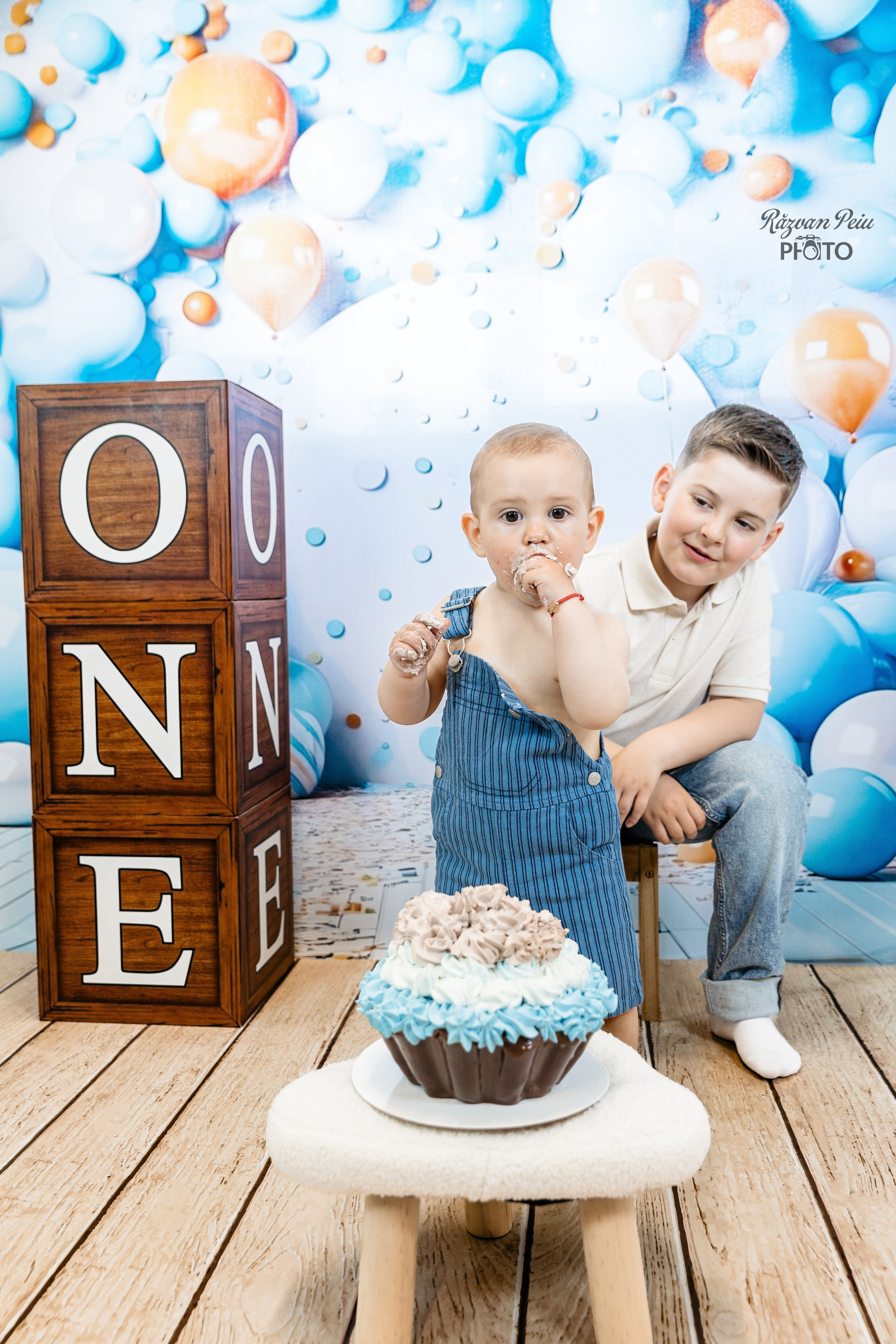 Smash the cake. Razvan Peiu Photography, dincolo de fotografie!