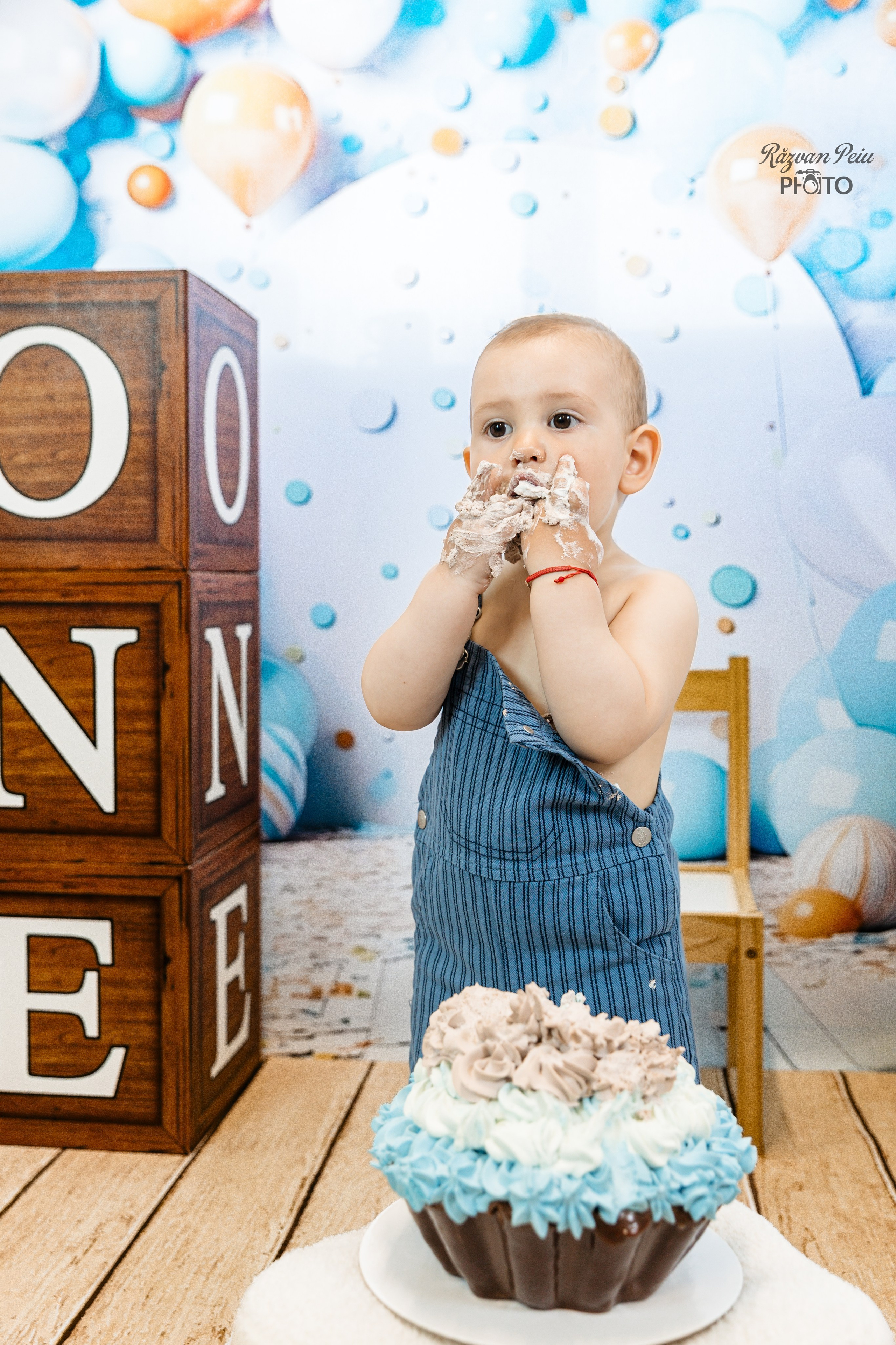 Smash the cake. Razvan Peiu Photography, dincolo de fotografie!