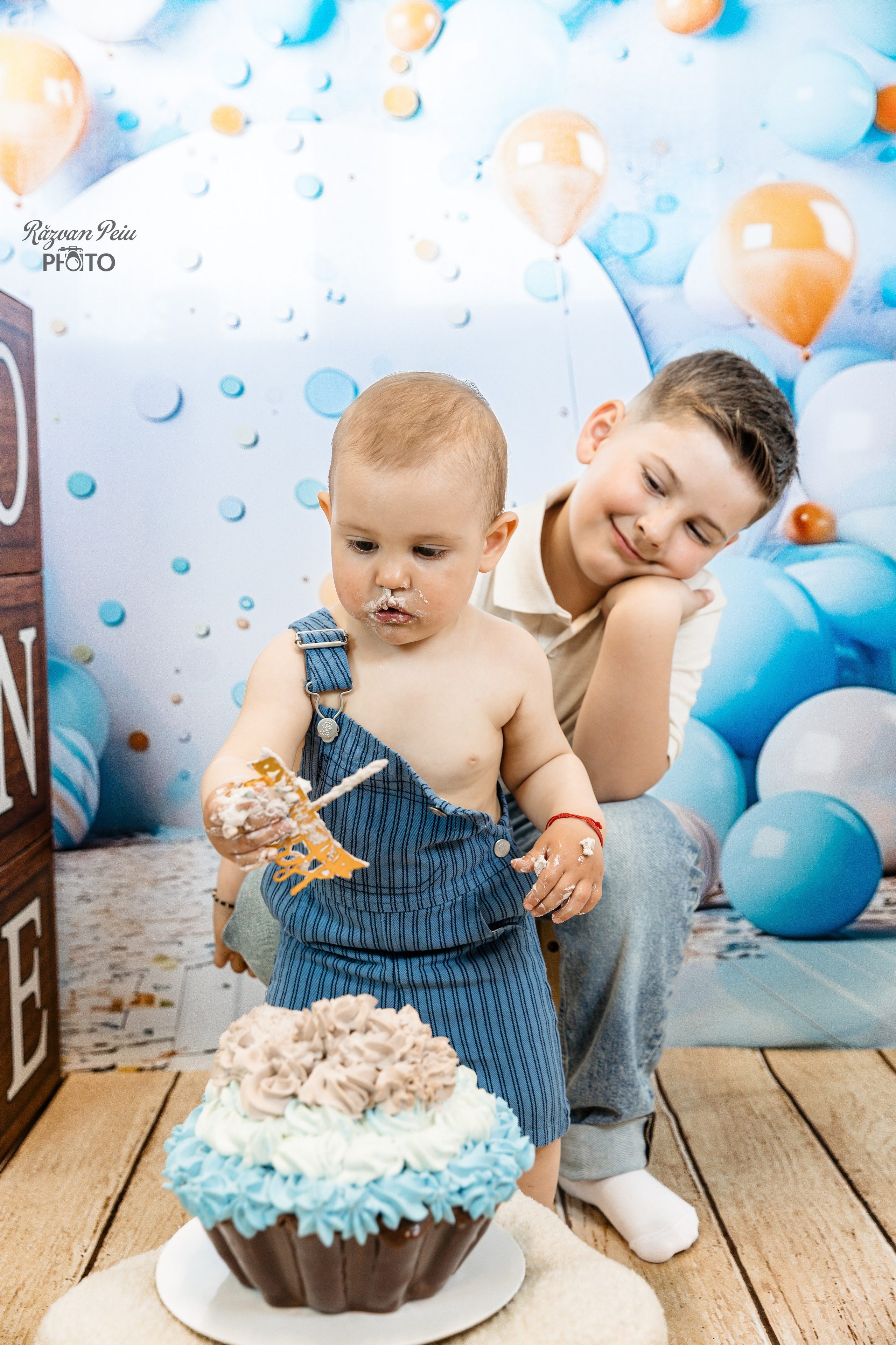 Smash the cake. Razvan Peiu Photography, dincolo de fotografie!