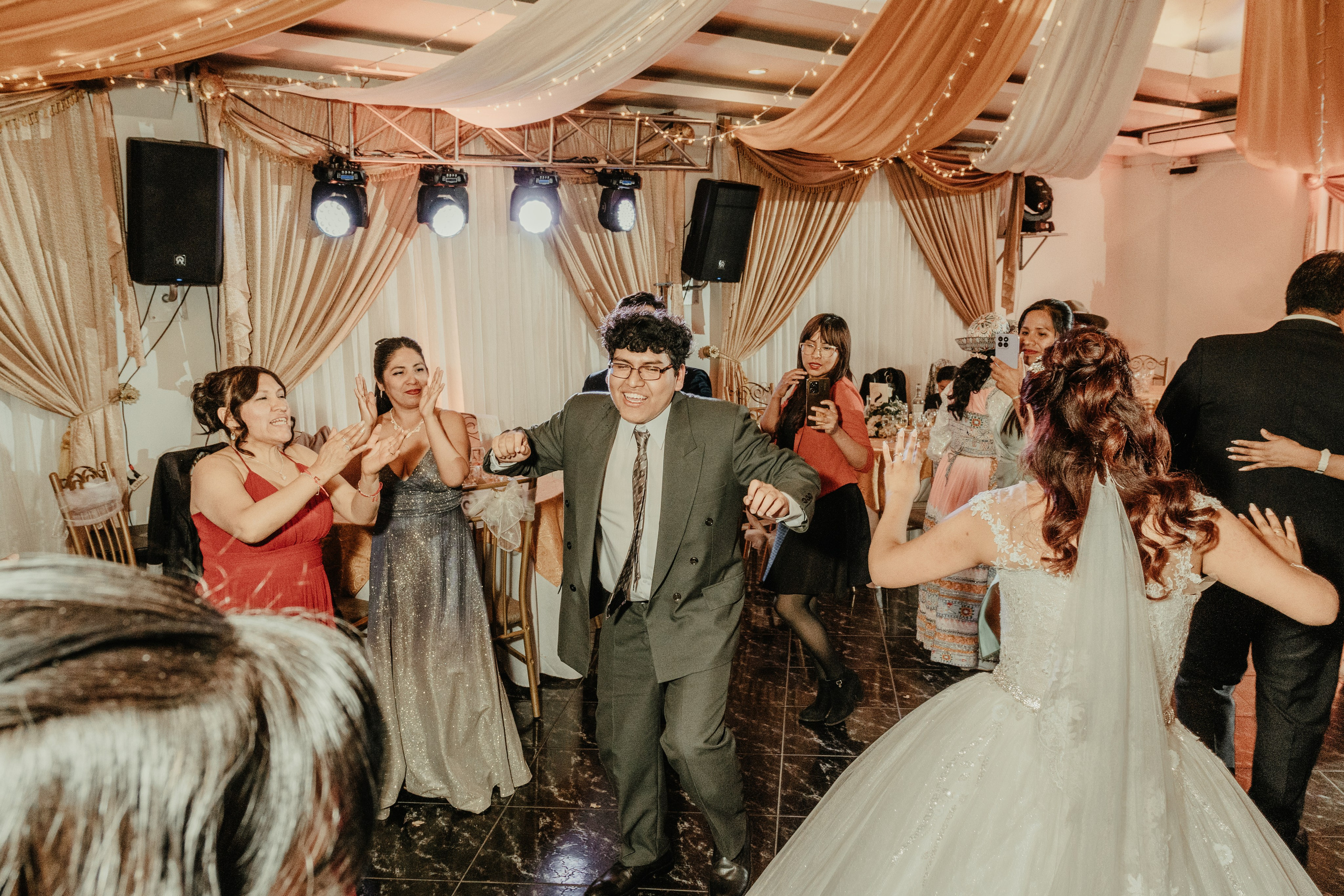 VANESSA + FRANKLIN BODA RELIGIOSA. Studio KVTA | Fotografía y Video de Bodas en Arequipa