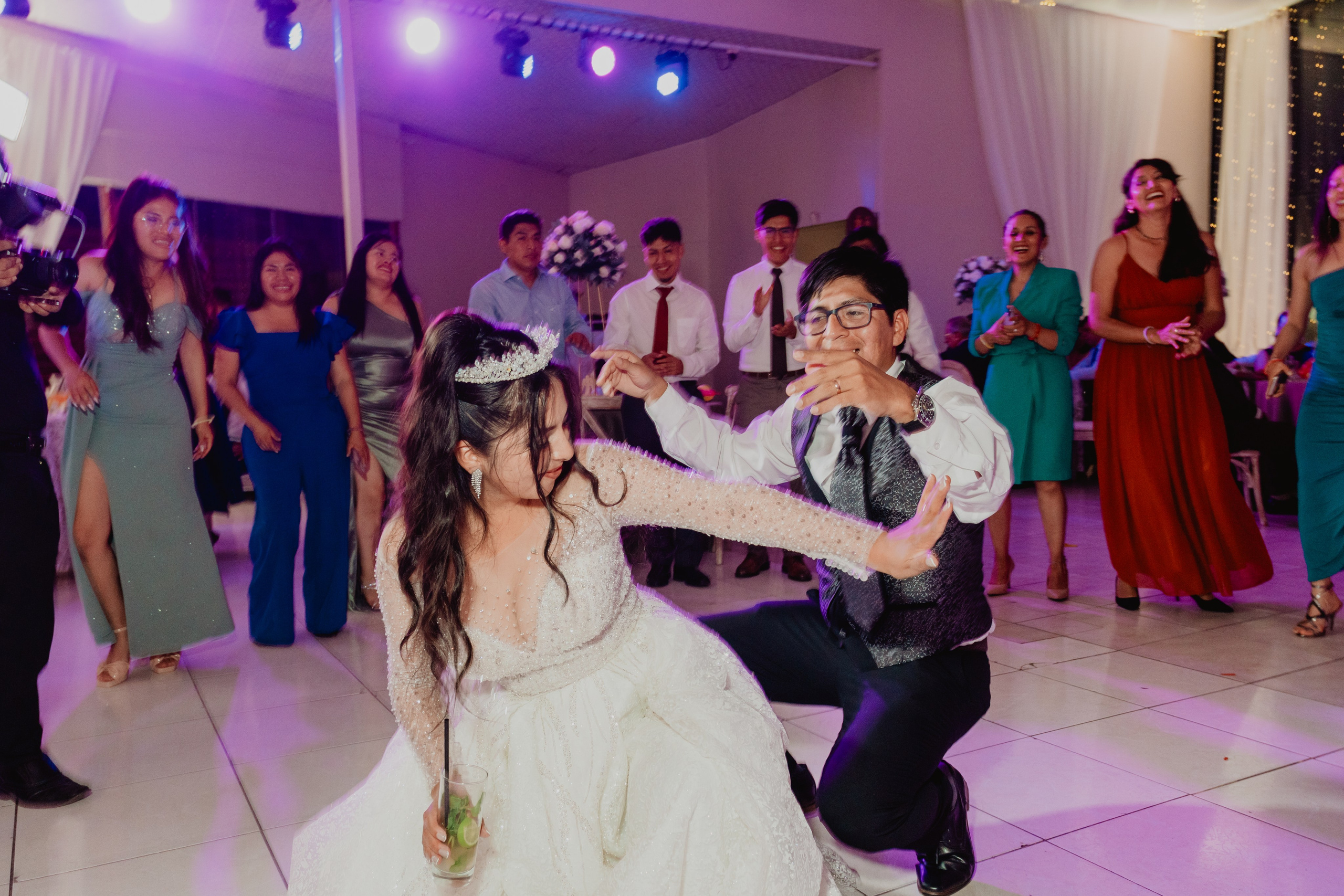 FERNANDO + MARIBEL | BODA RELIGIOSA. Studio KVTA | Fotografía y Video de Bodas en Arequipa