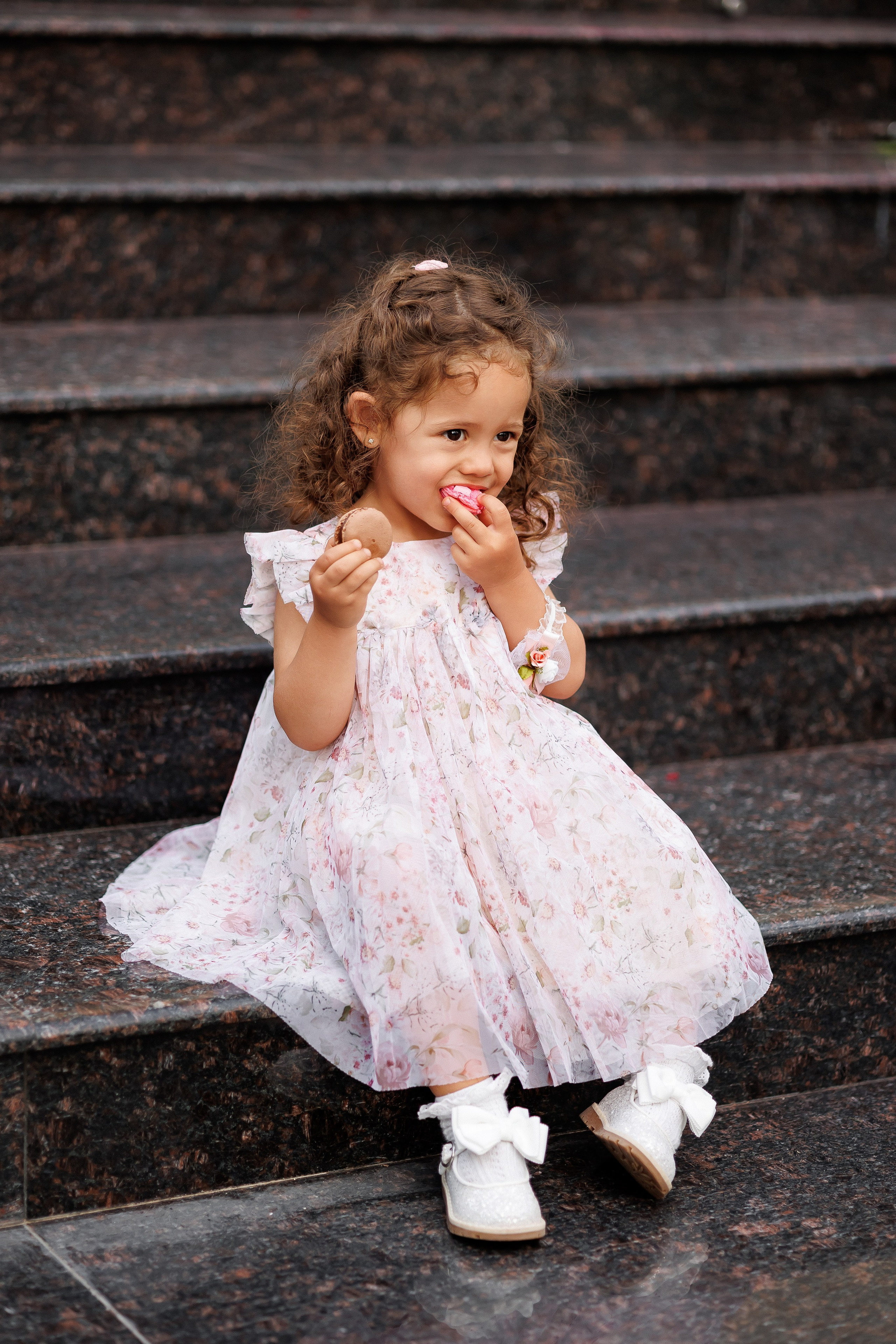 Eugen & Livia — Grand Elysee — Wedding Day. Servicii Foto și Video 067188353